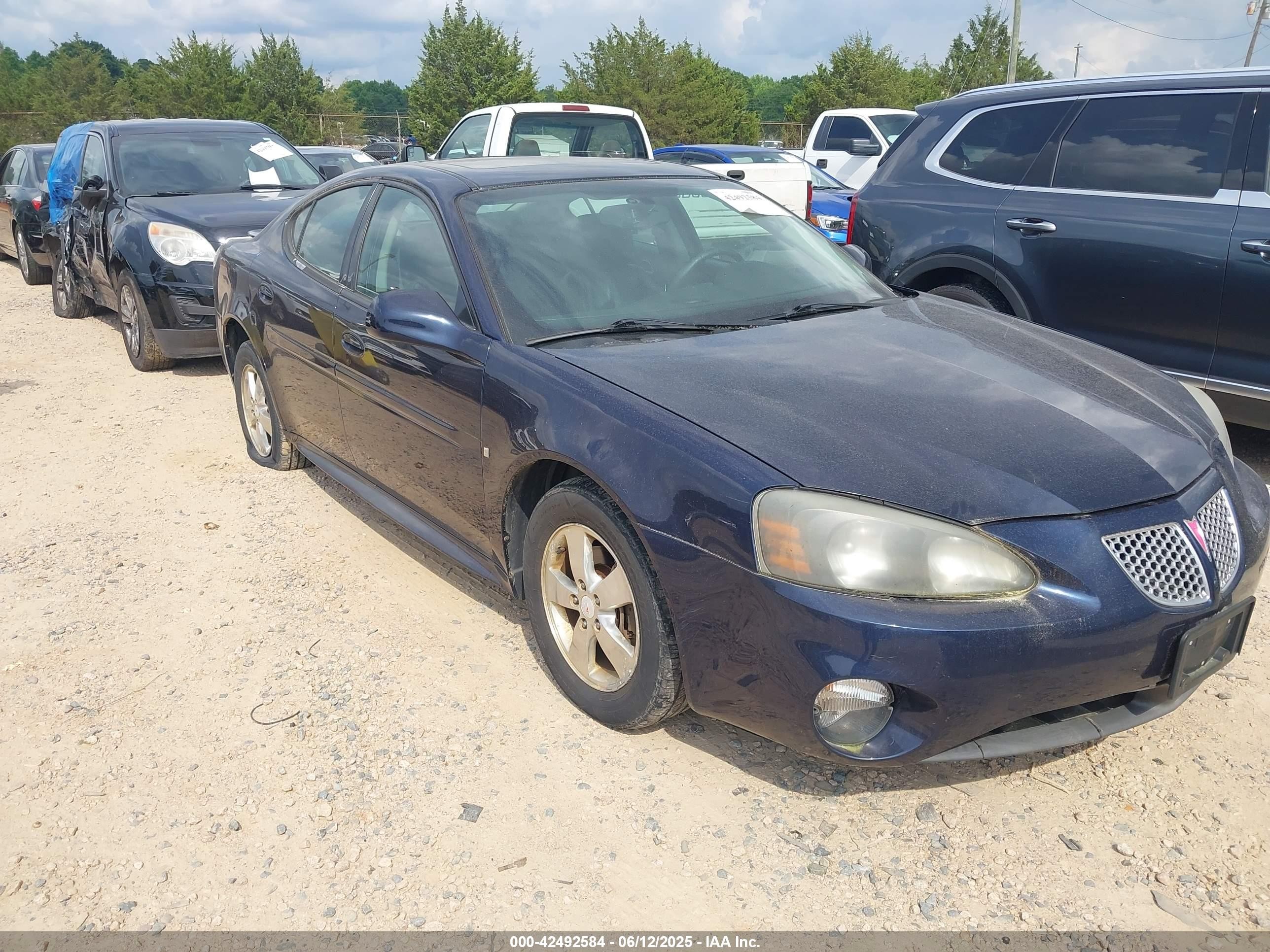 2008 Pontiac Grand Prix, VIN 2G2WP552681164838 — Auction photo