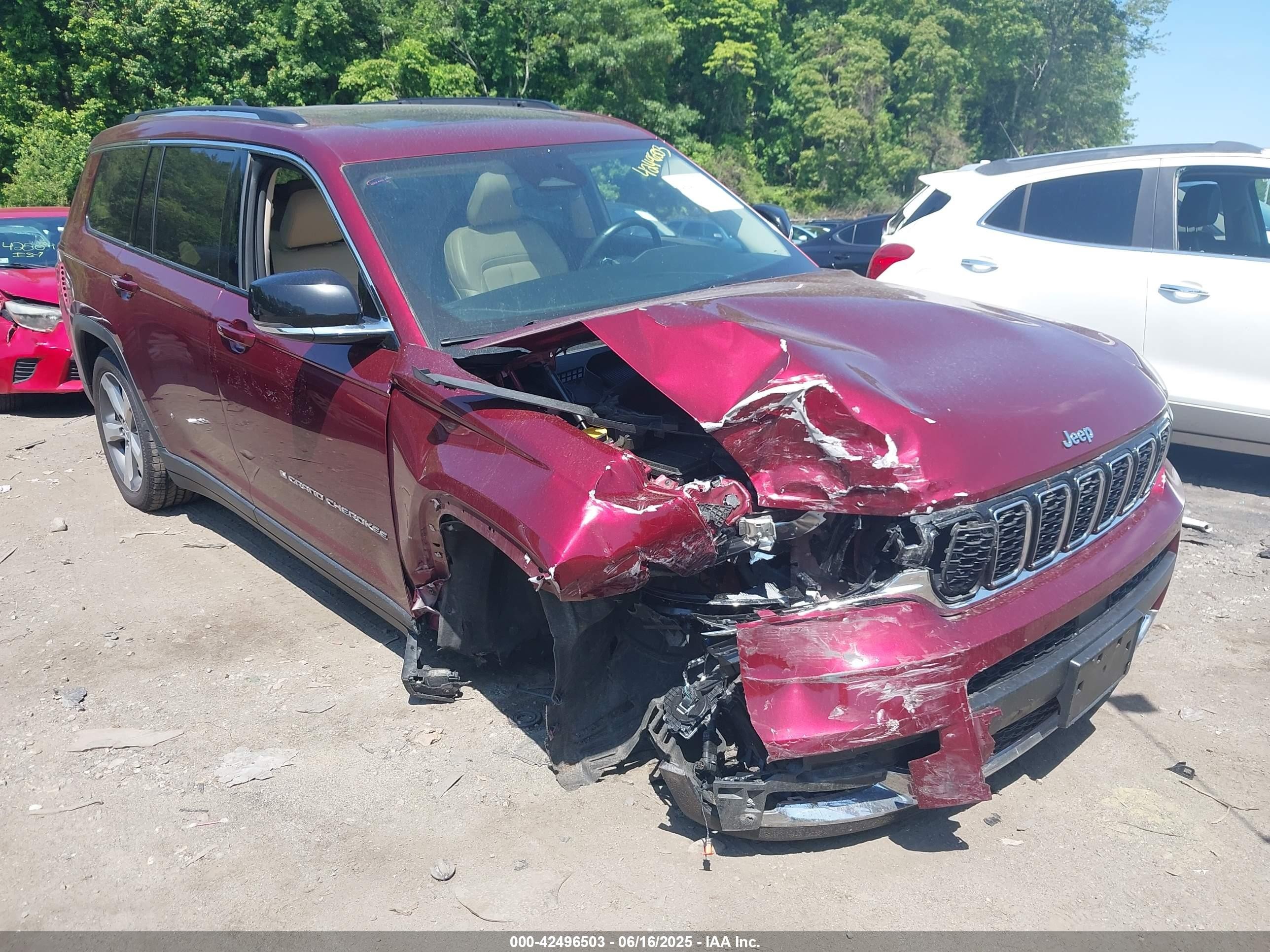2021 Jeep Grand Cherokee Limited, VIN 1C4RJKBG0M8173017 — Перед
