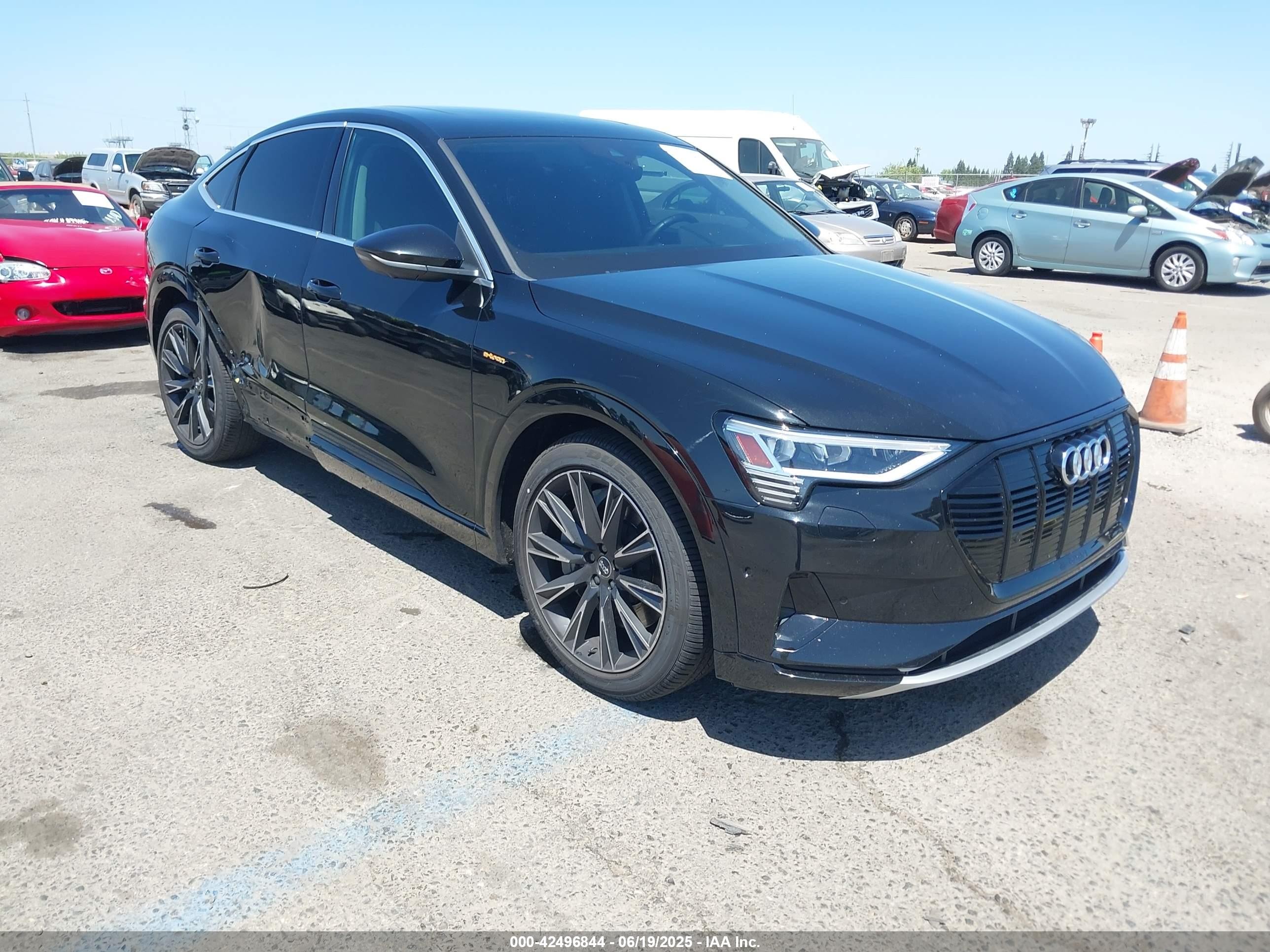2020 Audi e-tron Sportback Premium Plus, VIN WA12ABGE6LB035499 — Side