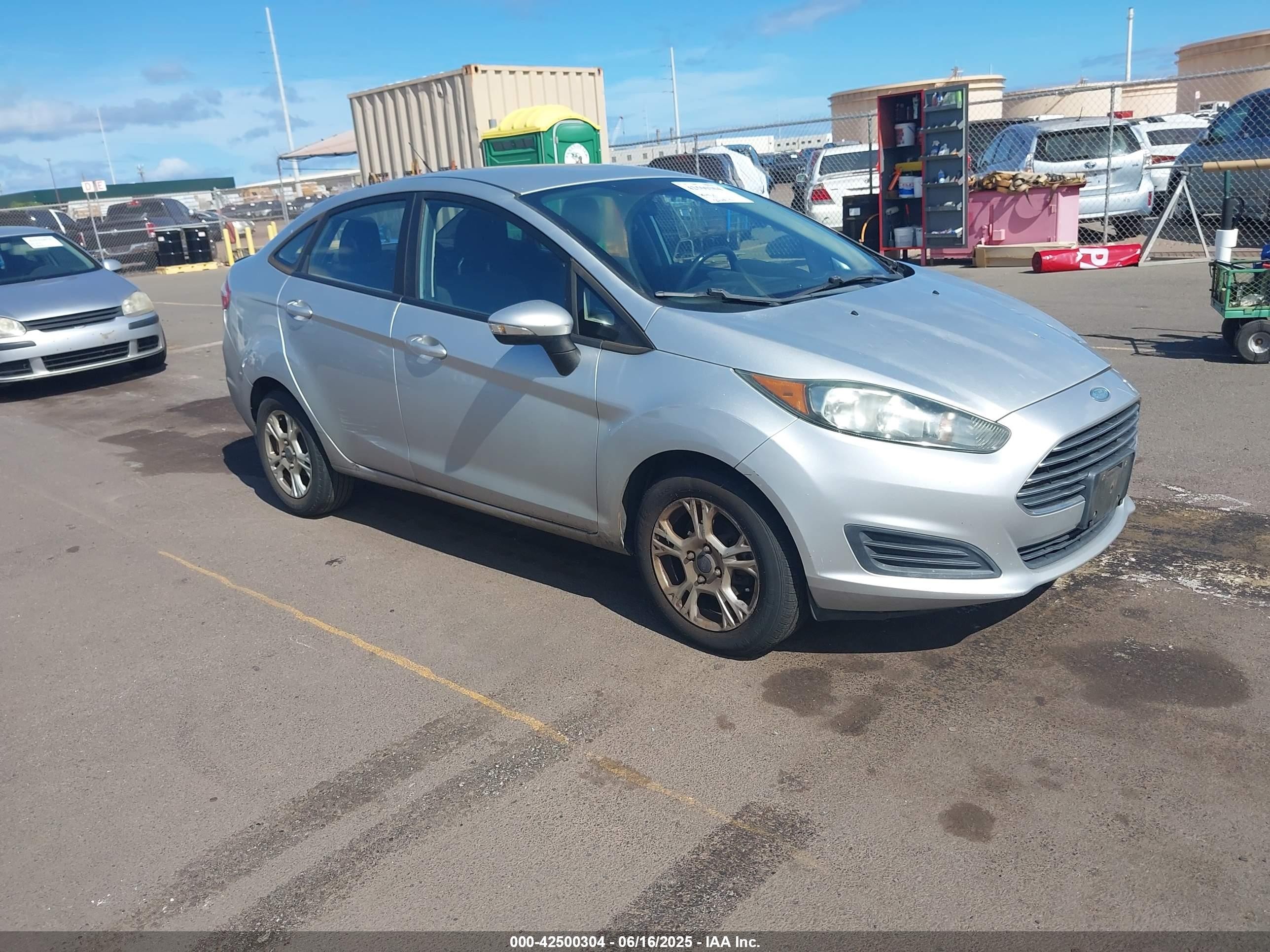 2016 Ford Fiesta SE, VIN 3FADP4BJ5GM157241 — Rear end