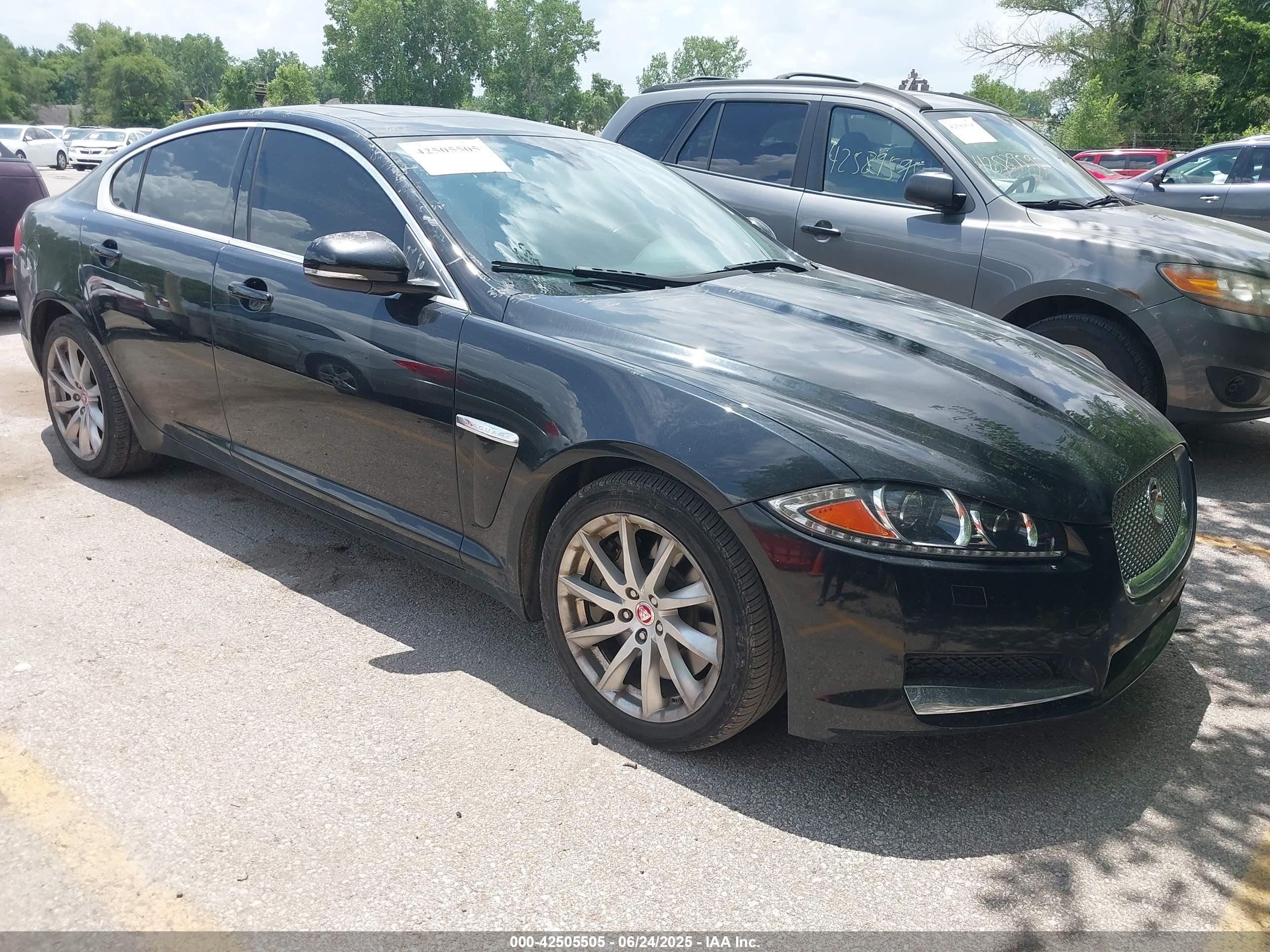 2015 Jaguar XF T Premium, VIN SAJWA0FS4FPU45472 — Normal wear