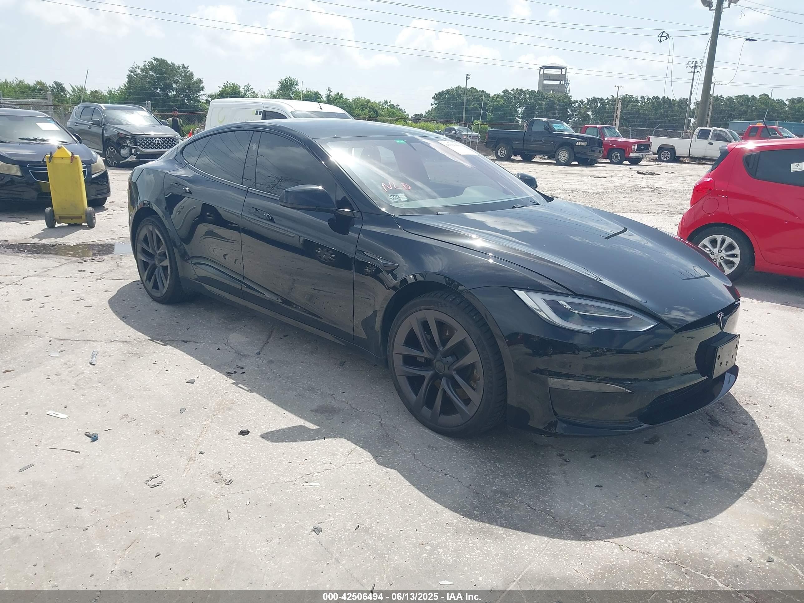 2021 Tesla Model S Plaid, VIN 5YJSA1E69MF454571 — Пресная вода