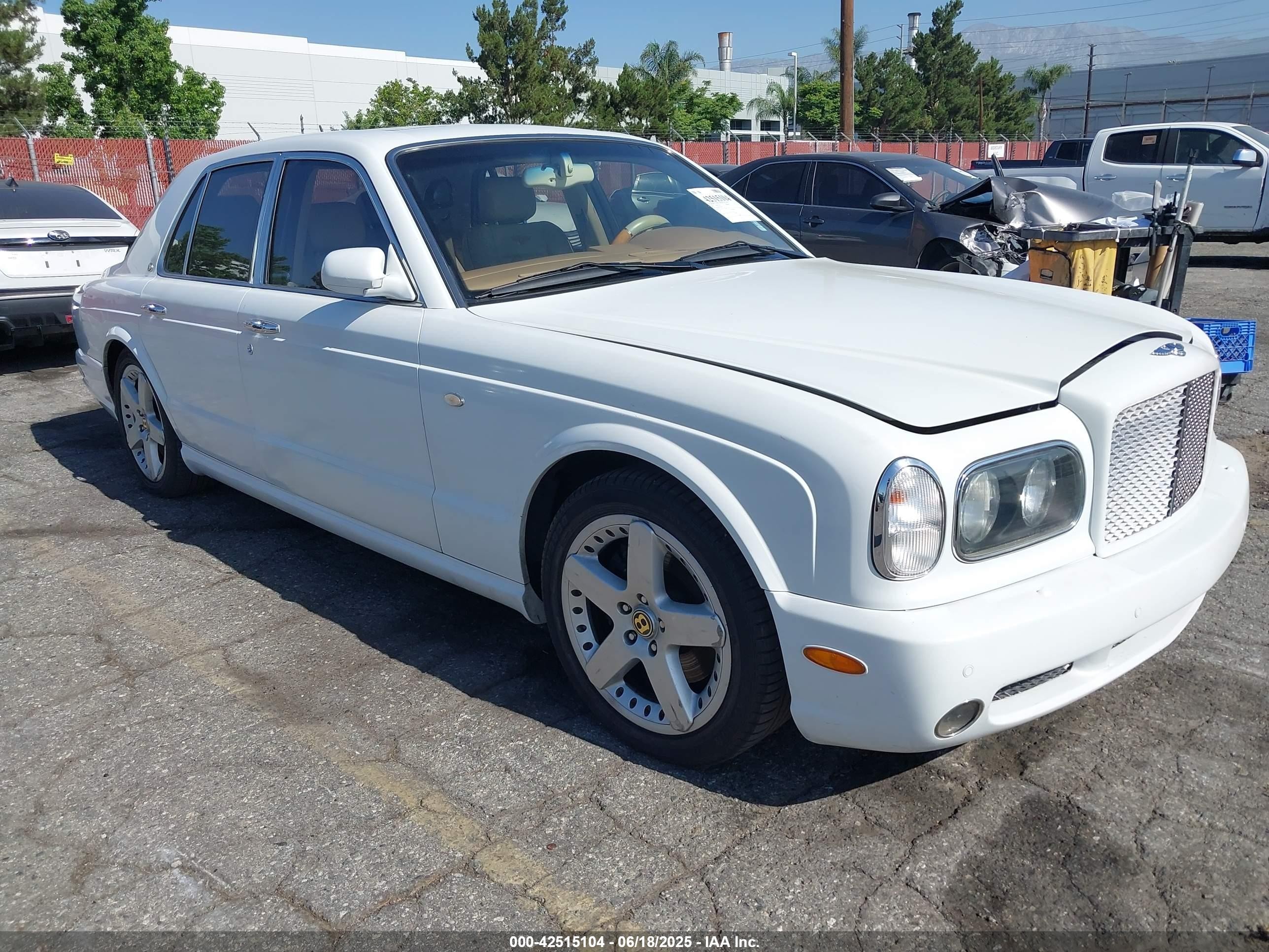2004 Bentley Arnage, VIN SCBLF34F04CX09871 — Not stated