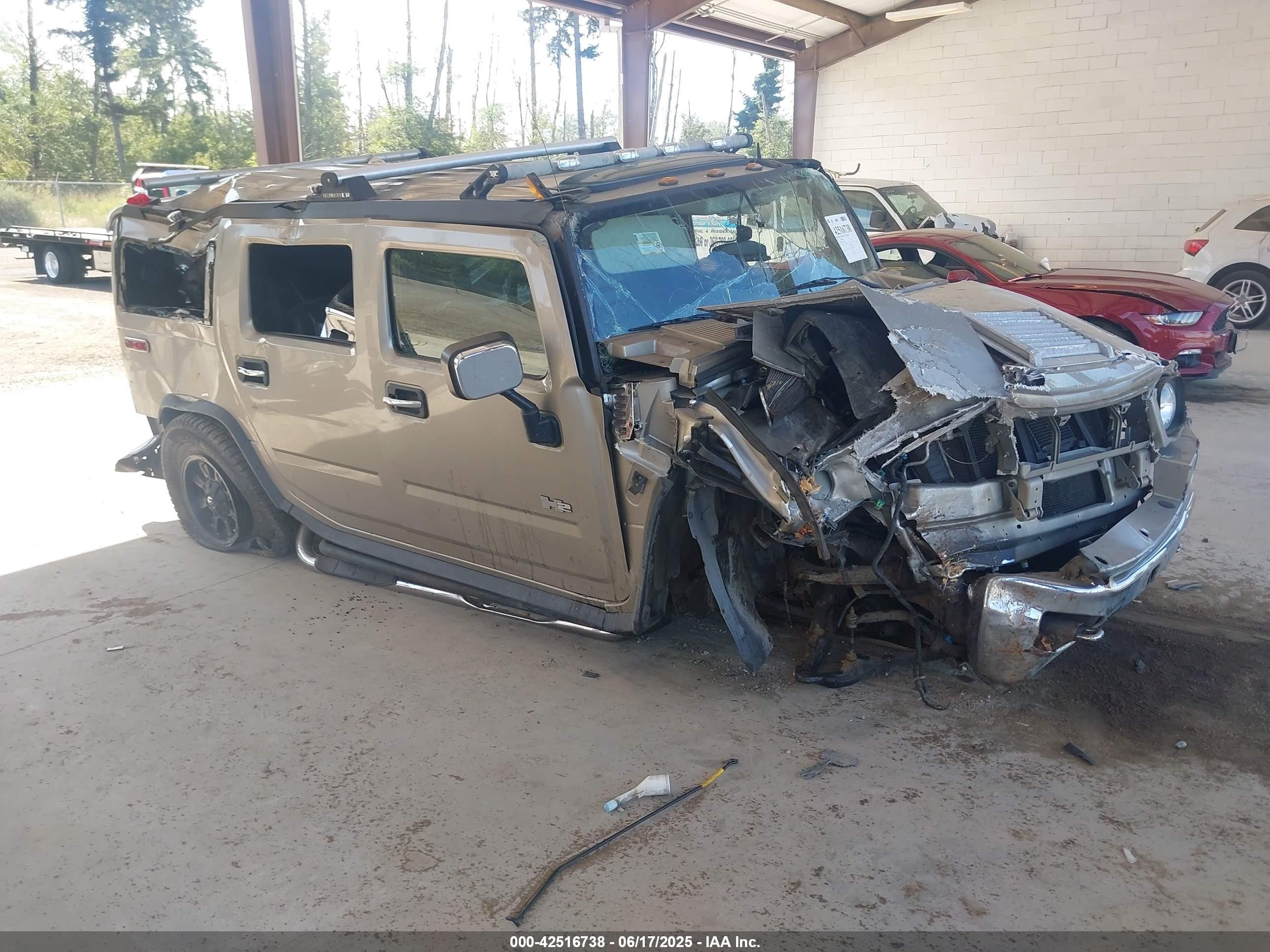 2005 Hummer H2 SUV, VIN 5GRGN23UX5H111060 — Опрокидывание