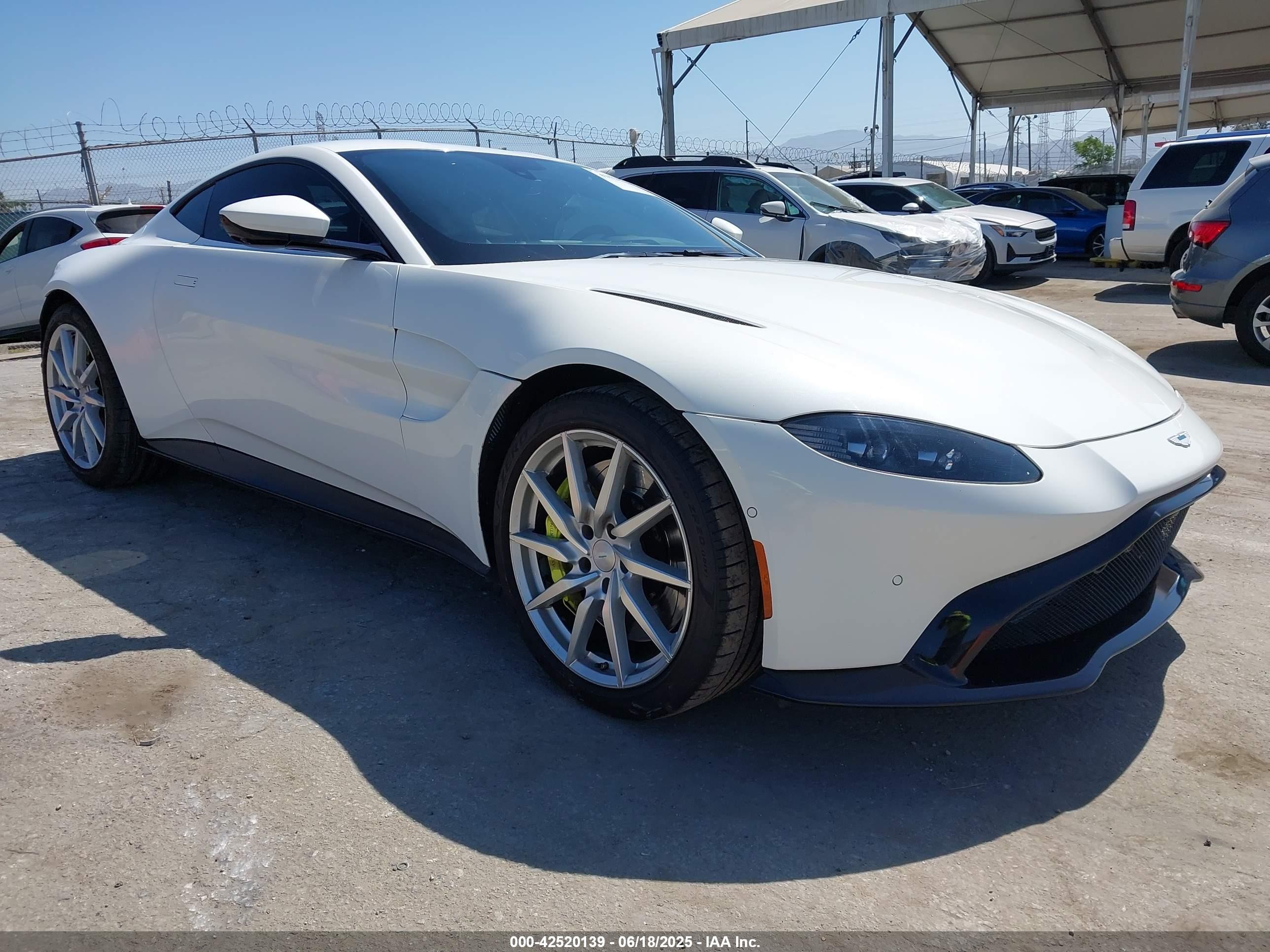 2020 Aston Martin Vantage, VIN SCFSMGAW6LGN03294 — Rear end
