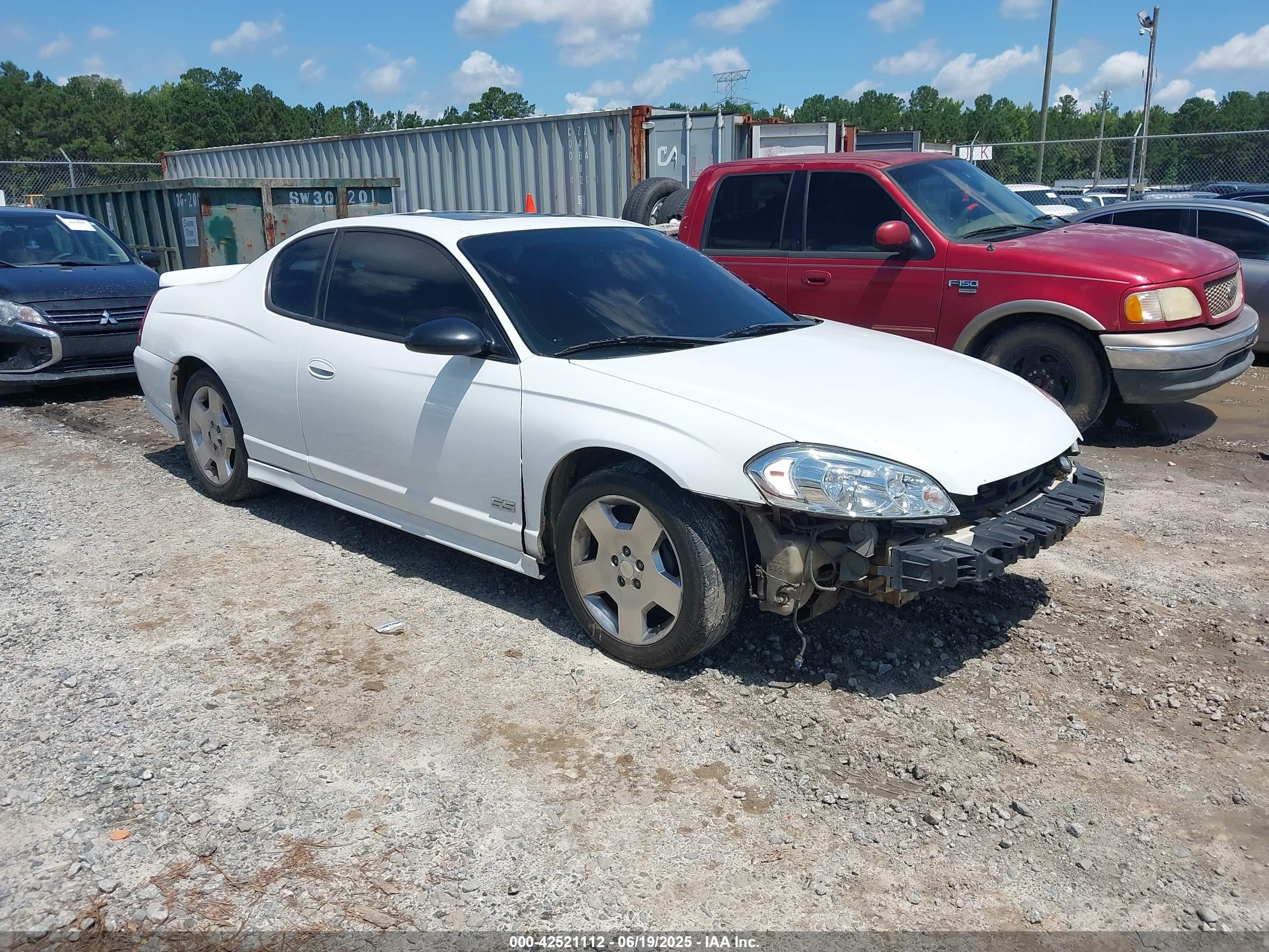2006 Chevrolet Monte Carlo SS, VIN 2G1WL16C769381149 — Front end