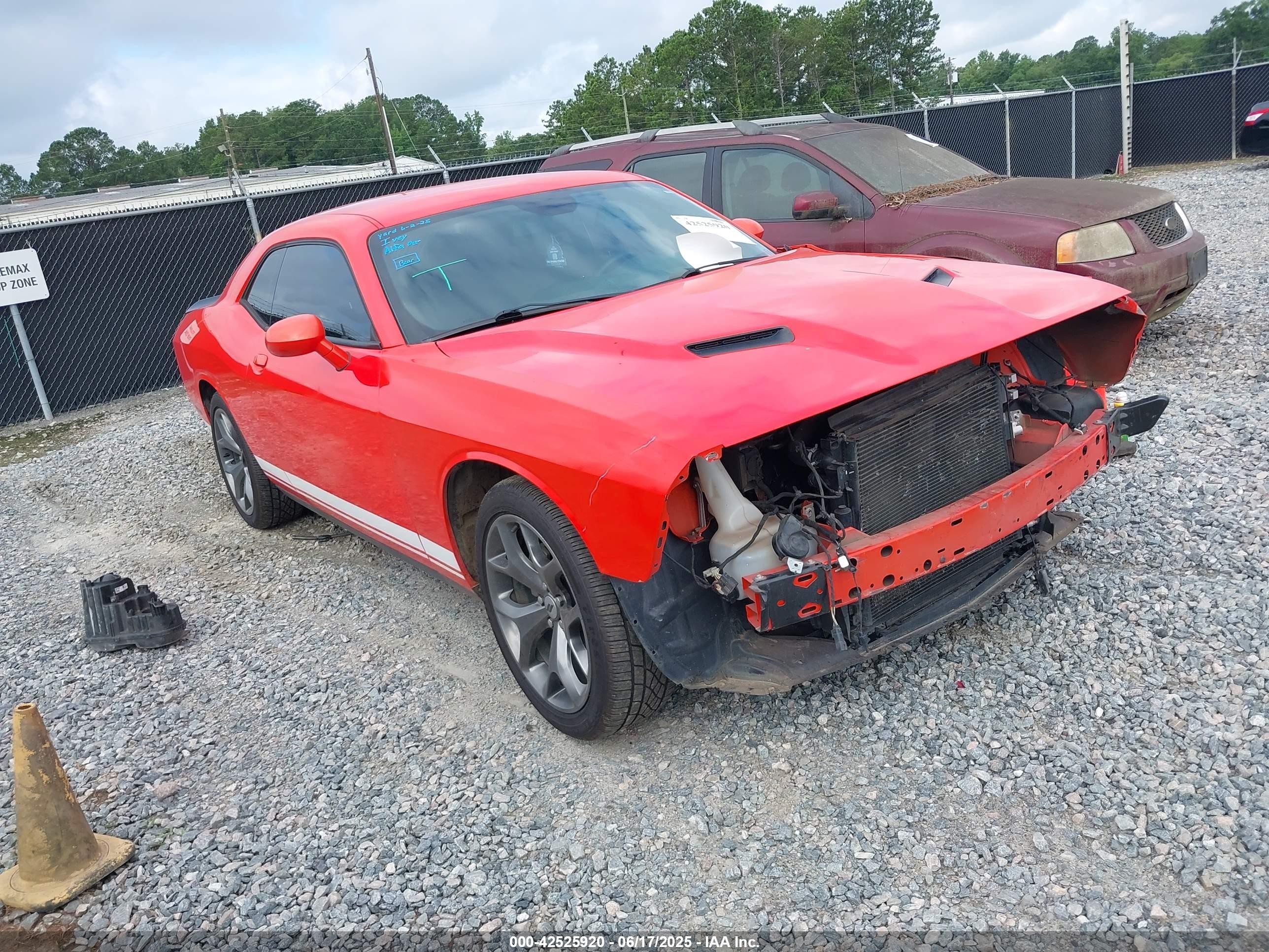 2017 Dodge Challenger SXT, VIN 2C3CDZAGXHH542137 — Front end