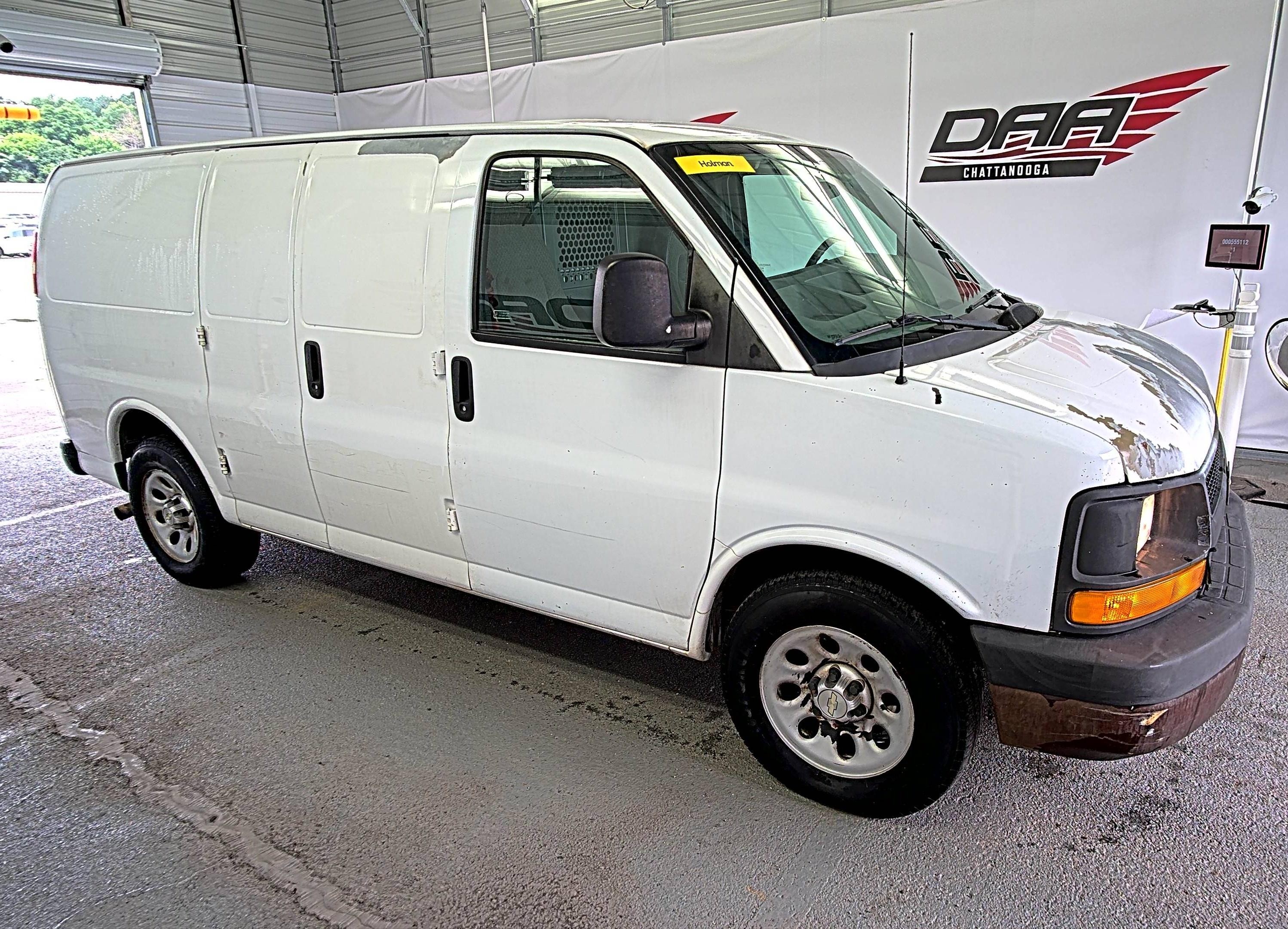 2012 Chevrolet Express G1500, VIN 1GCSGAF46C1142999 — Normal wear
