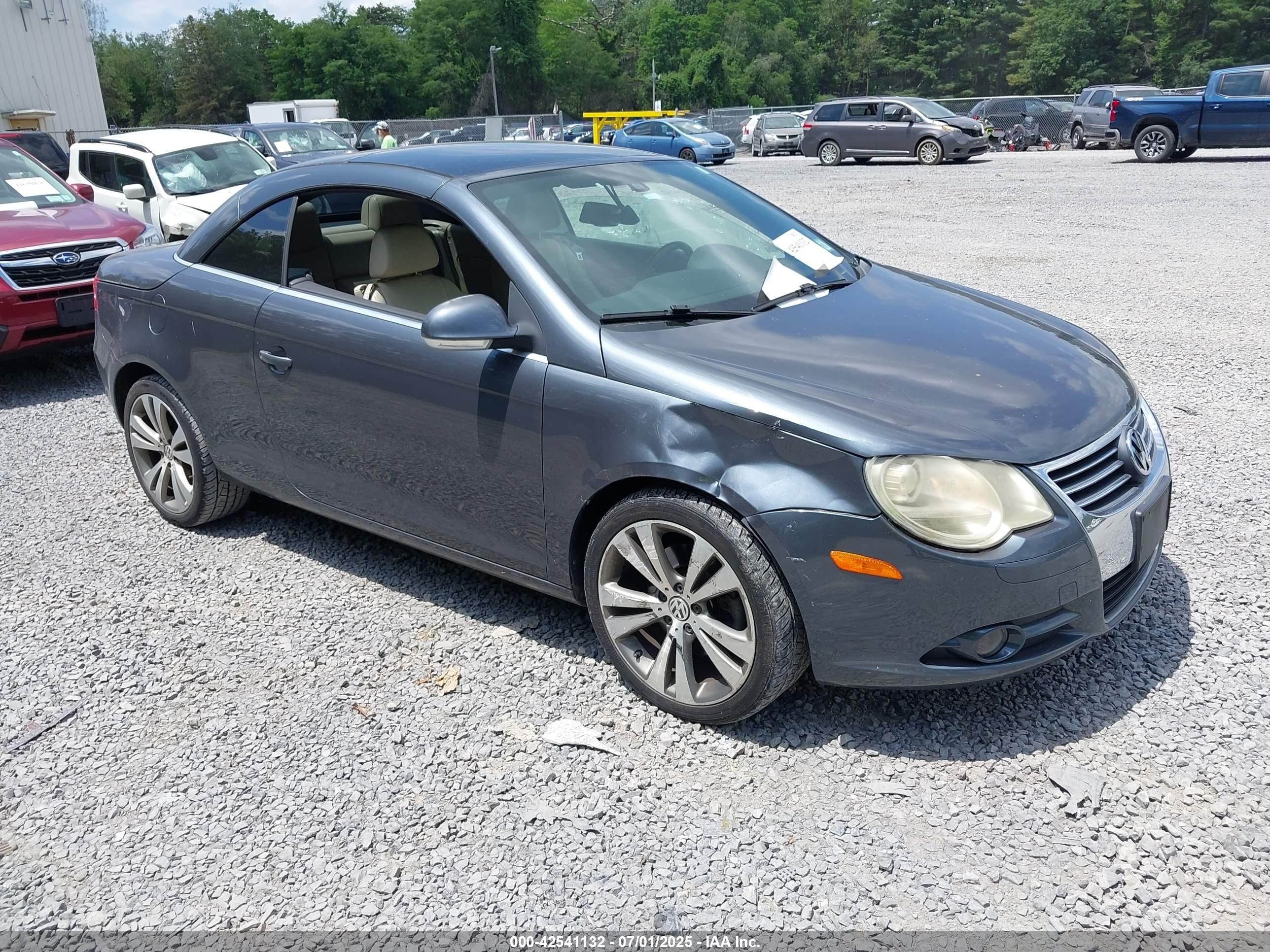 2008 Volkswagen Eos 3.2L, VIN WVWDB71F18V023289 — Front end