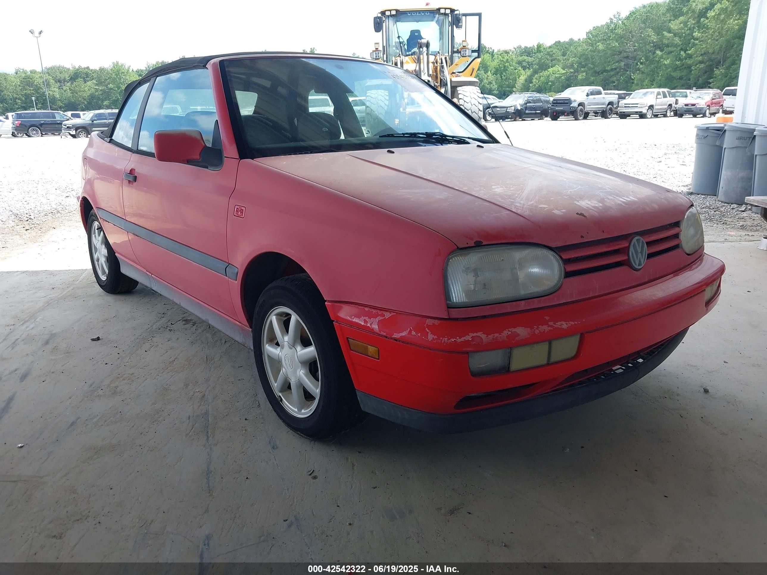1995 Volkswagen Cabriolet, VIN WVWBC81E7SK000349 — Front end