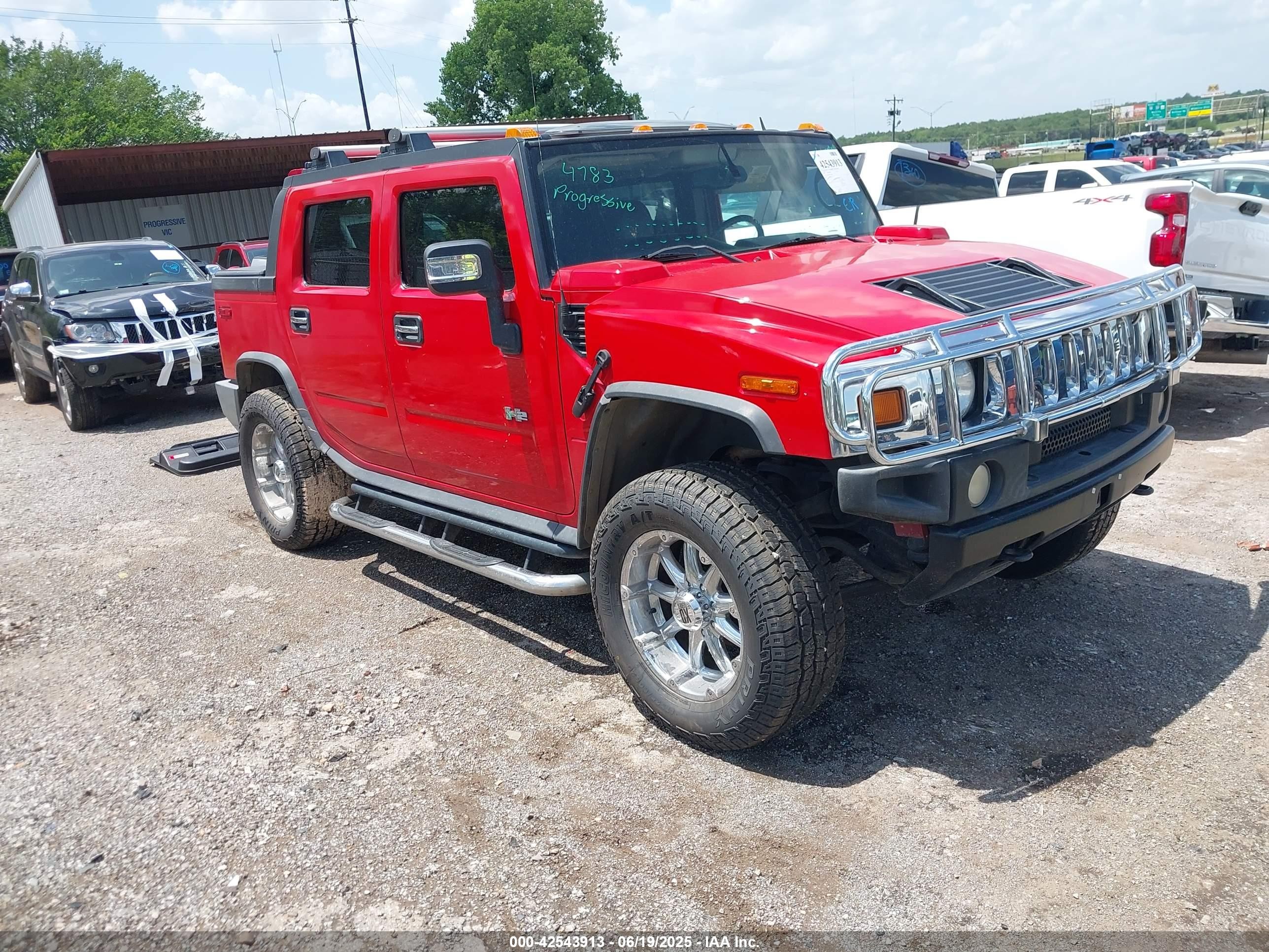 2005 Hummer H2 SUT, VIN 5GRGN22U05H119668 — Frame damage
