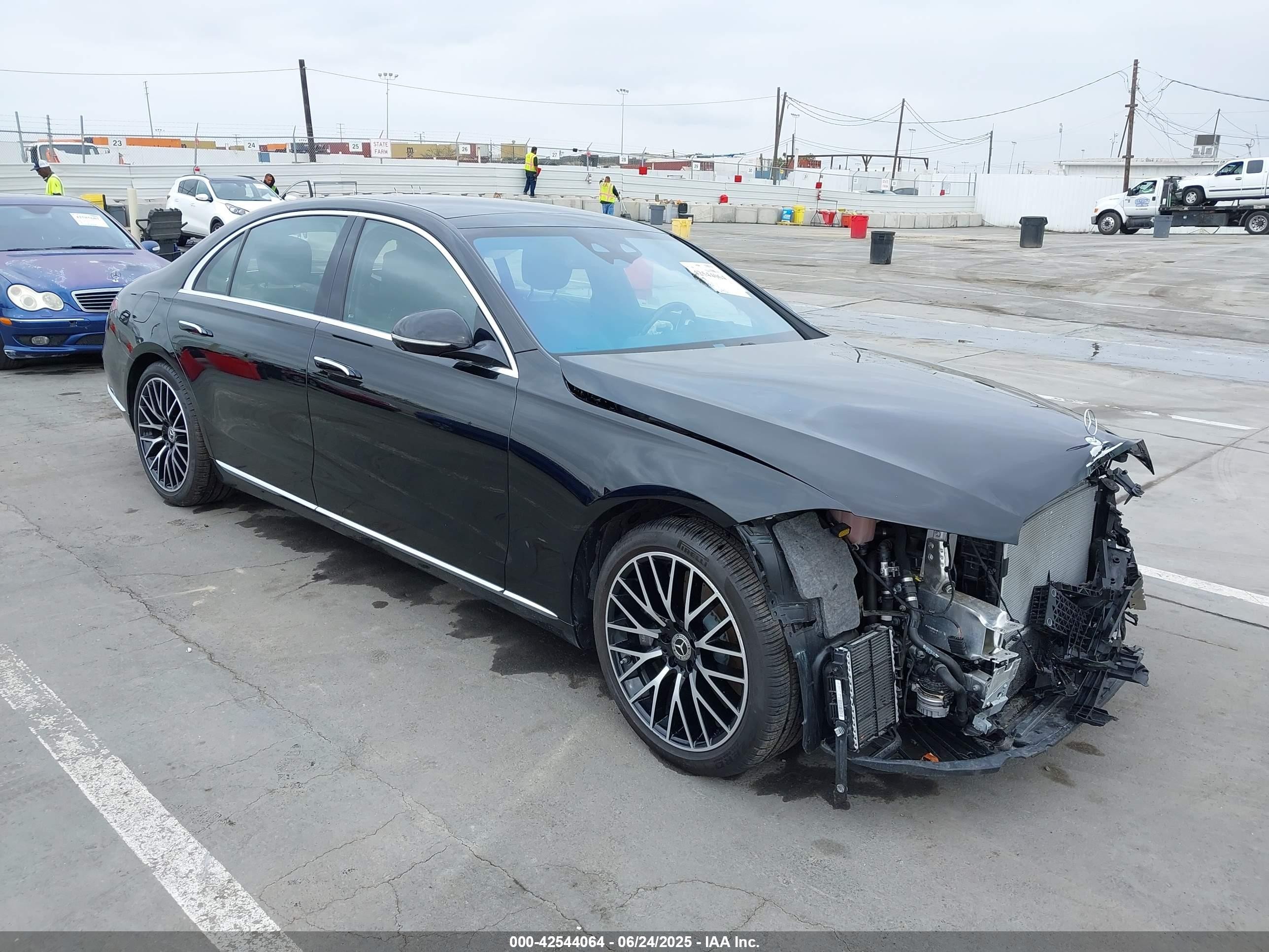 2024 Mercedes-Benz S 580, VIN W1K6G7GB9RA259265 — Front end