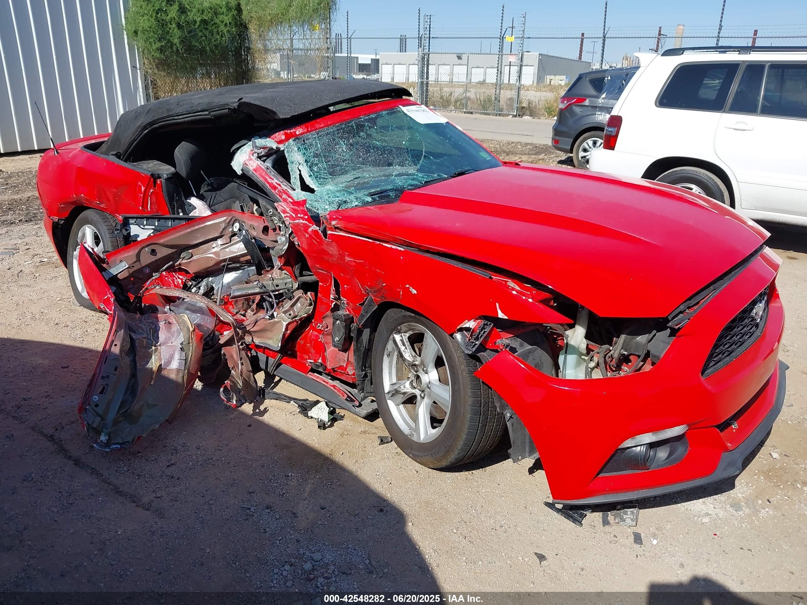 2015 Ford Mustang V6, VIN 1FATP8EM4F5400454 — Side