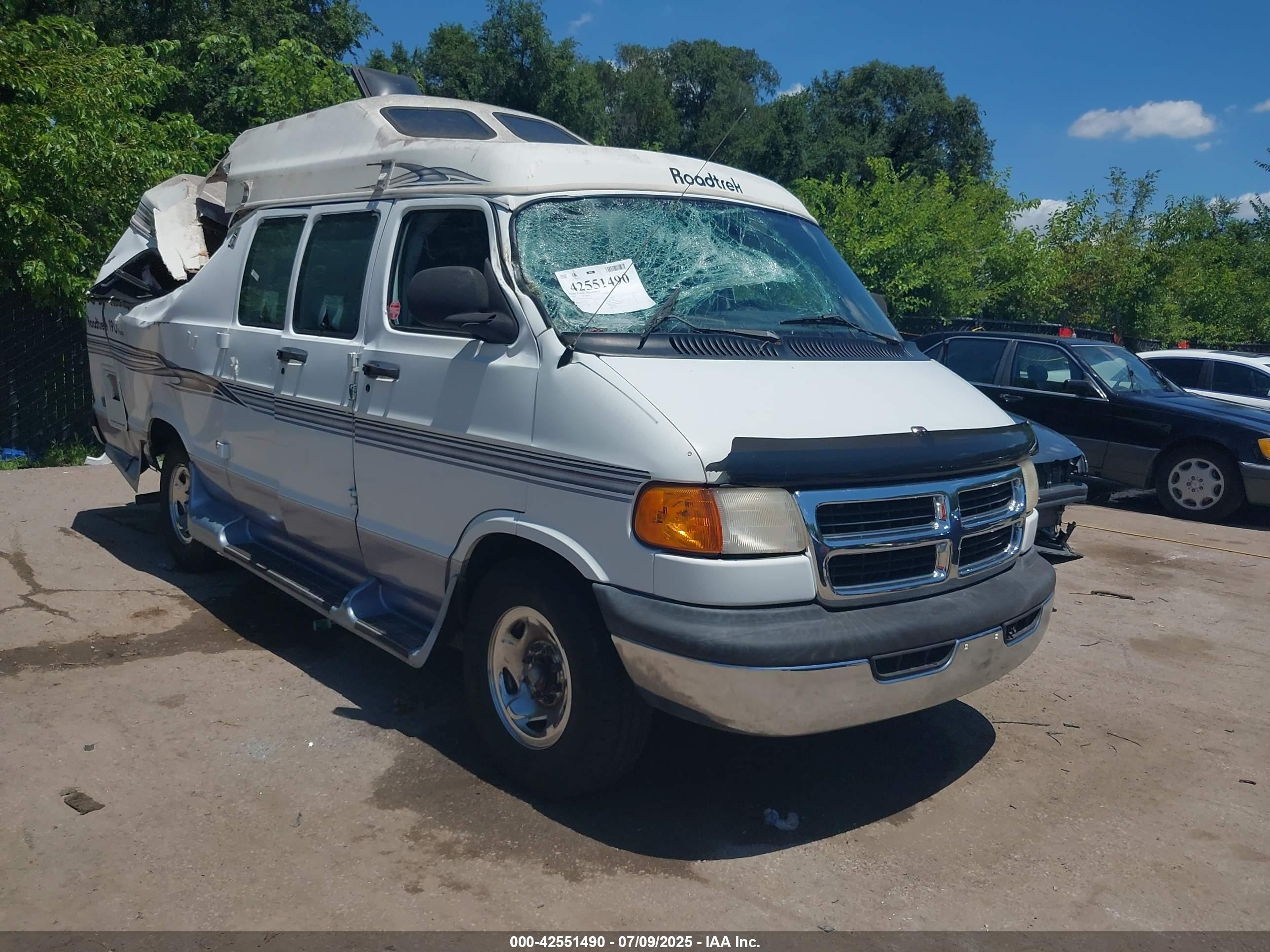 1999 Dodge RAM, VIN 2B6KB31Y0XK535769 — Roof