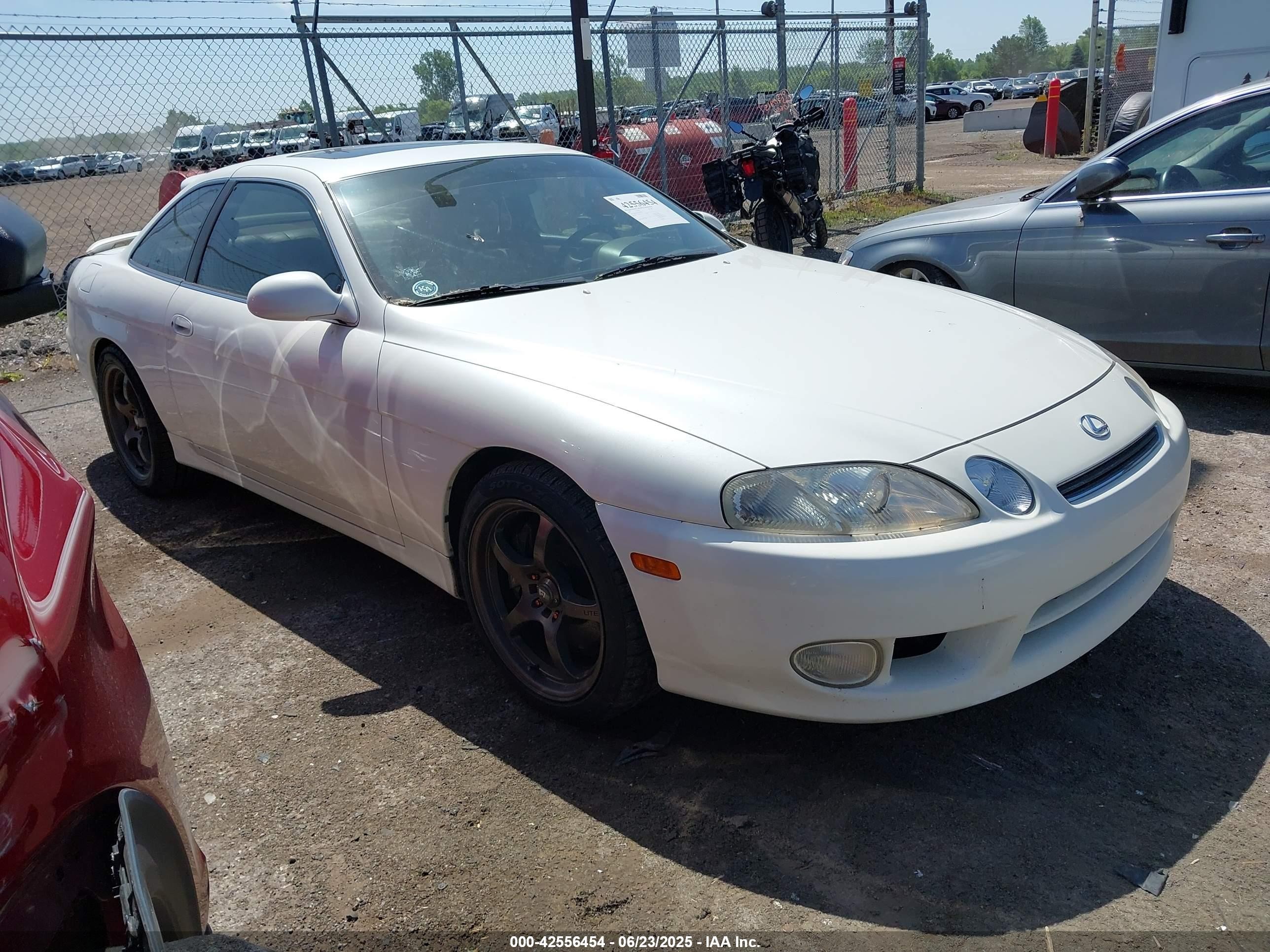1997 Lexus SC 300, VIN JT8CD32Z2V0039032 — Rear end