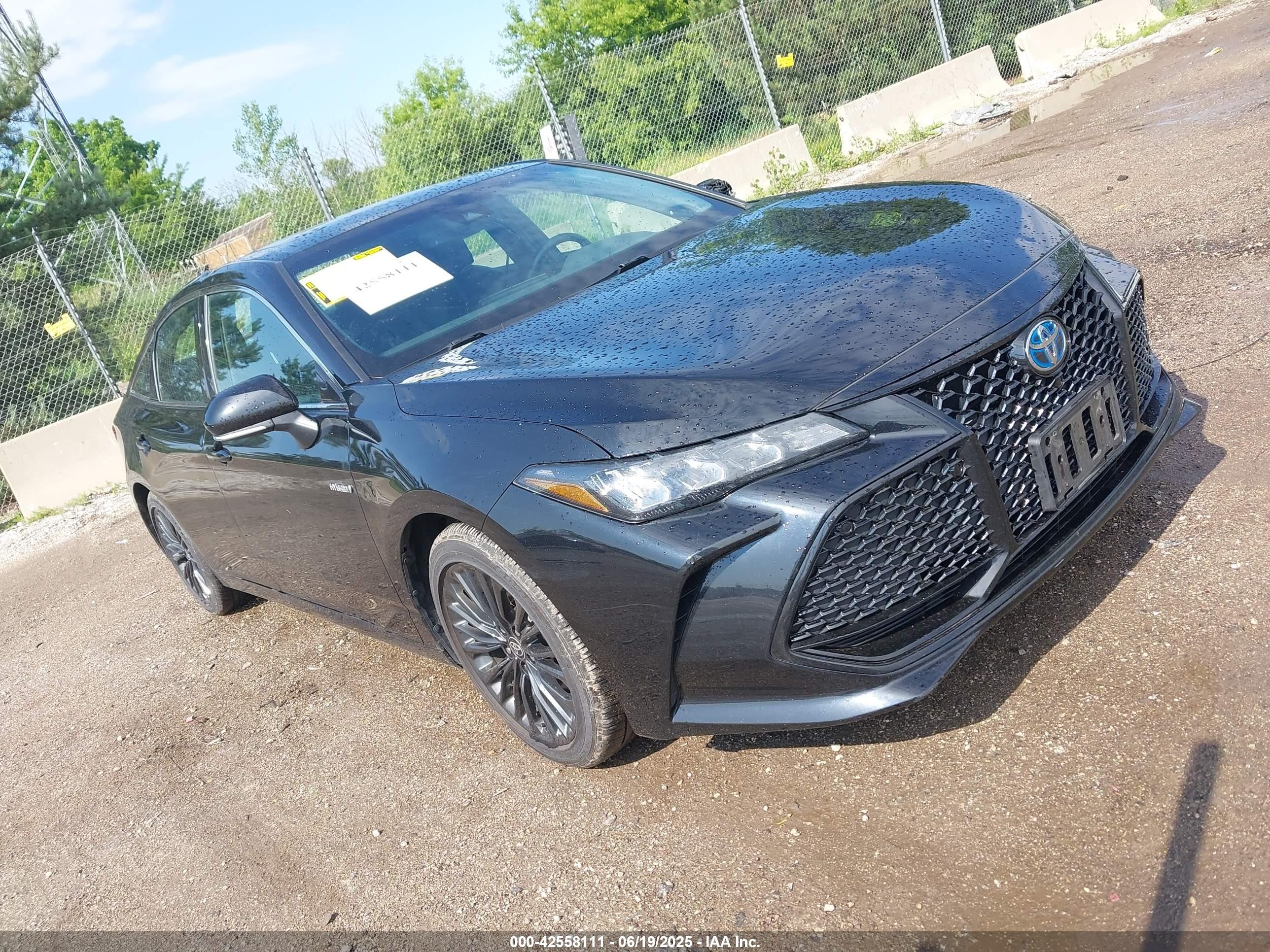 2021 Toyota Avalon Hybrid XSE, VIN 4T1EA1AB3MU008774 — Rear end