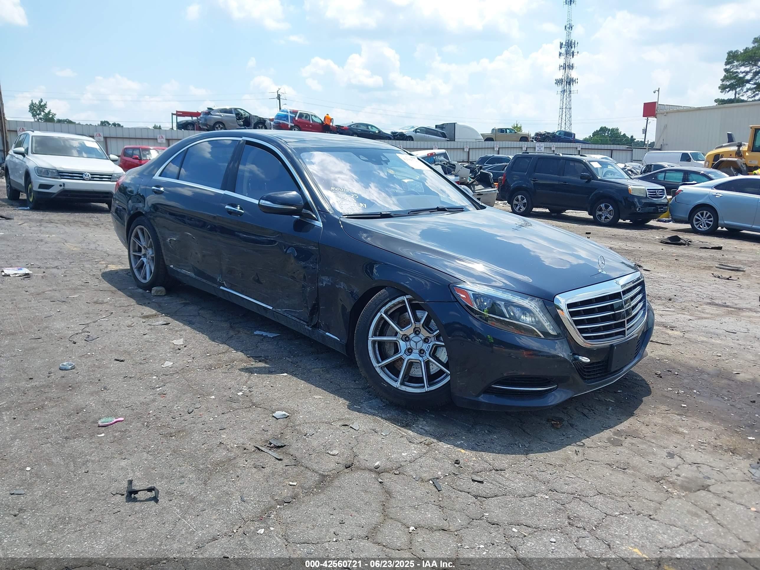2015 Mercedes-Benz S 550, VIN WDDUG8FB6FA083088 — Front end
