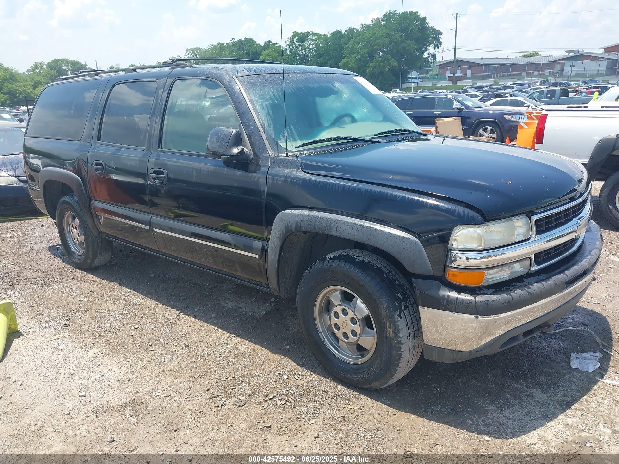 2001 Chevrolet Suburban LS, VIN 3GNFK16T31G142634 — Normal wear