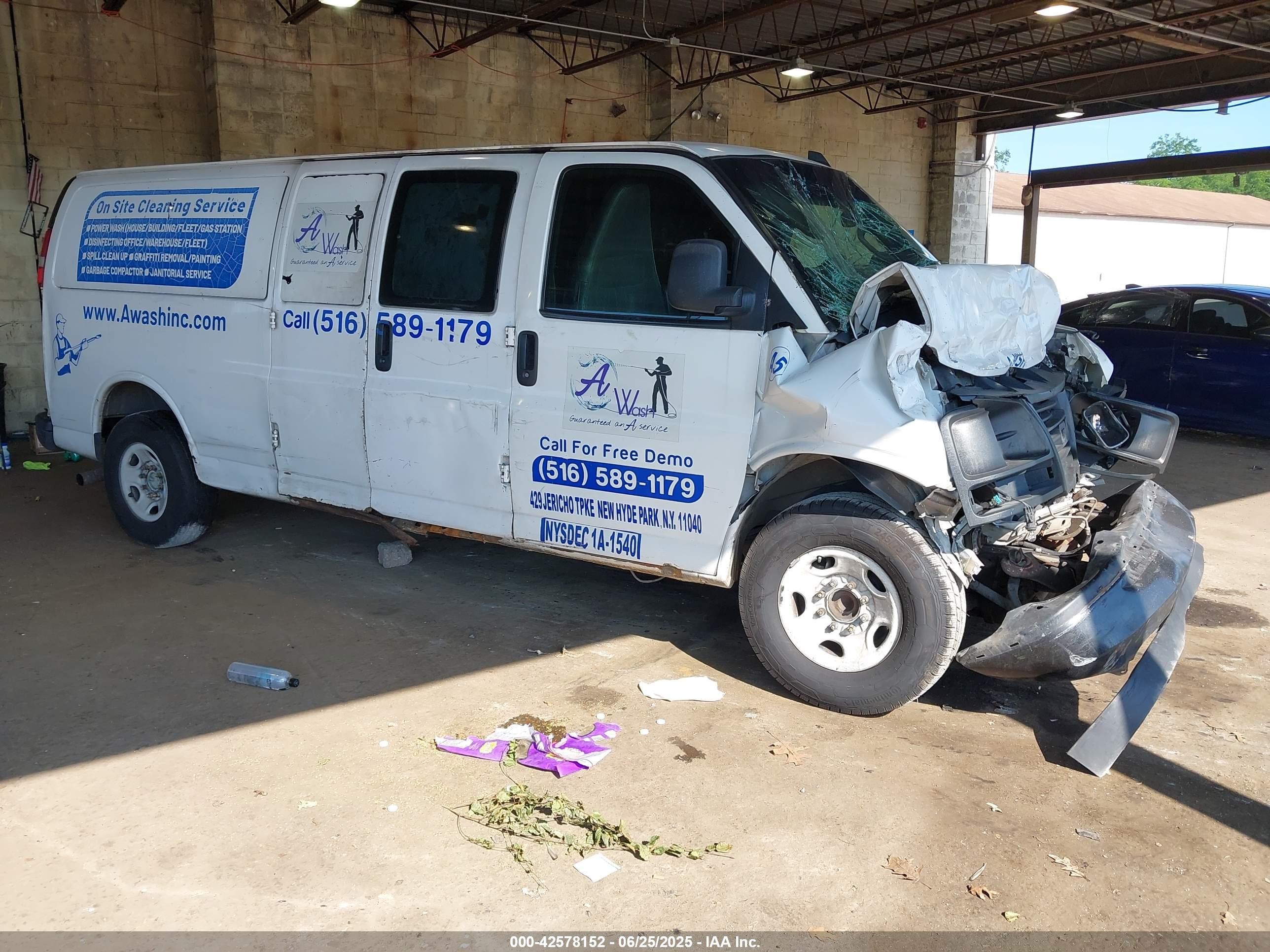 2017 GMC Savana, VIN 1GJZ7NFF4H1113847 — Front end