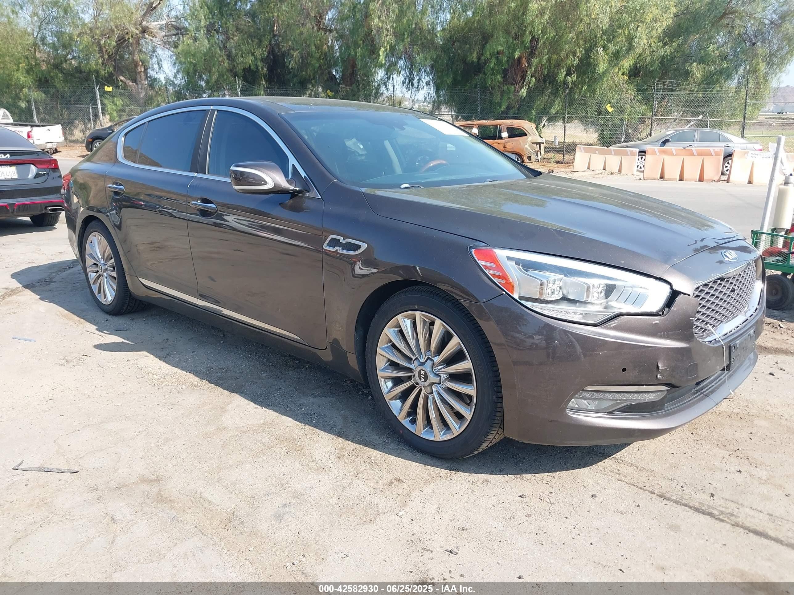 2015 Kia K900 Luxury, VIN KNALW4D4XF6022834 — Front end
