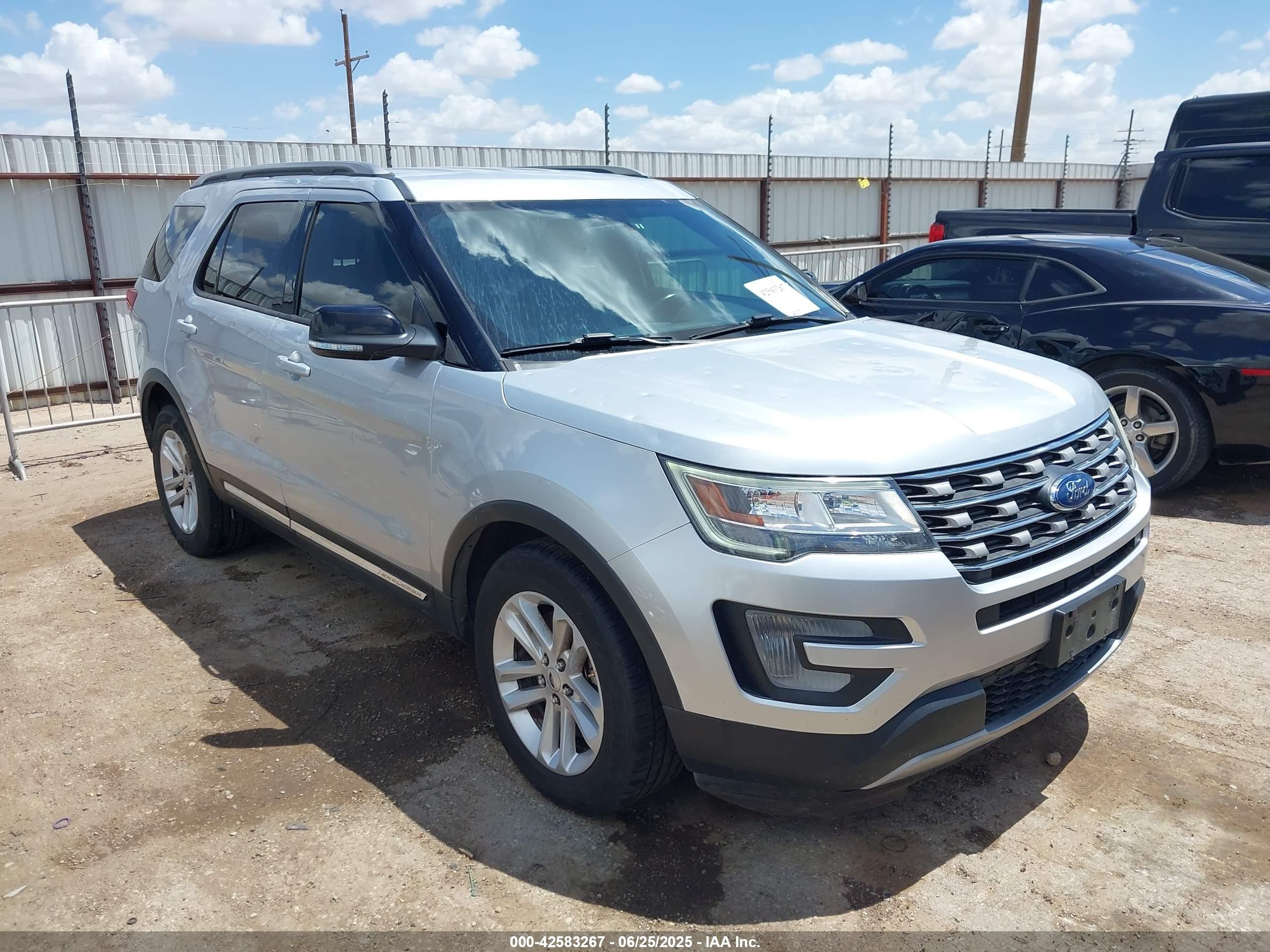 2017 Ford Explorer XLT, VIN 1FM5K7D83HGD11736 — Hail
