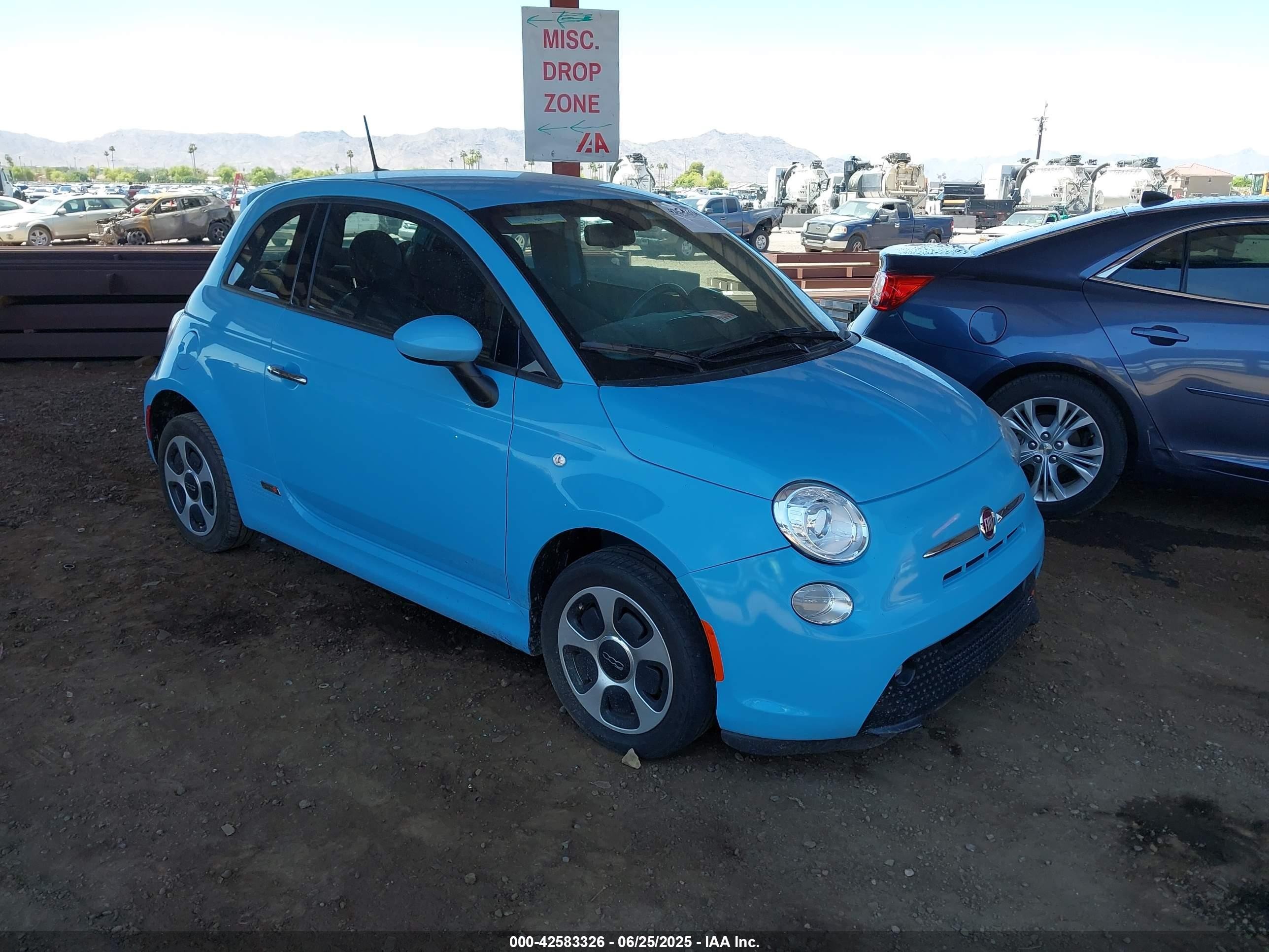 2015 FIAT 500e, VIN 3C3CFFGE6FT503161 — Normal wear