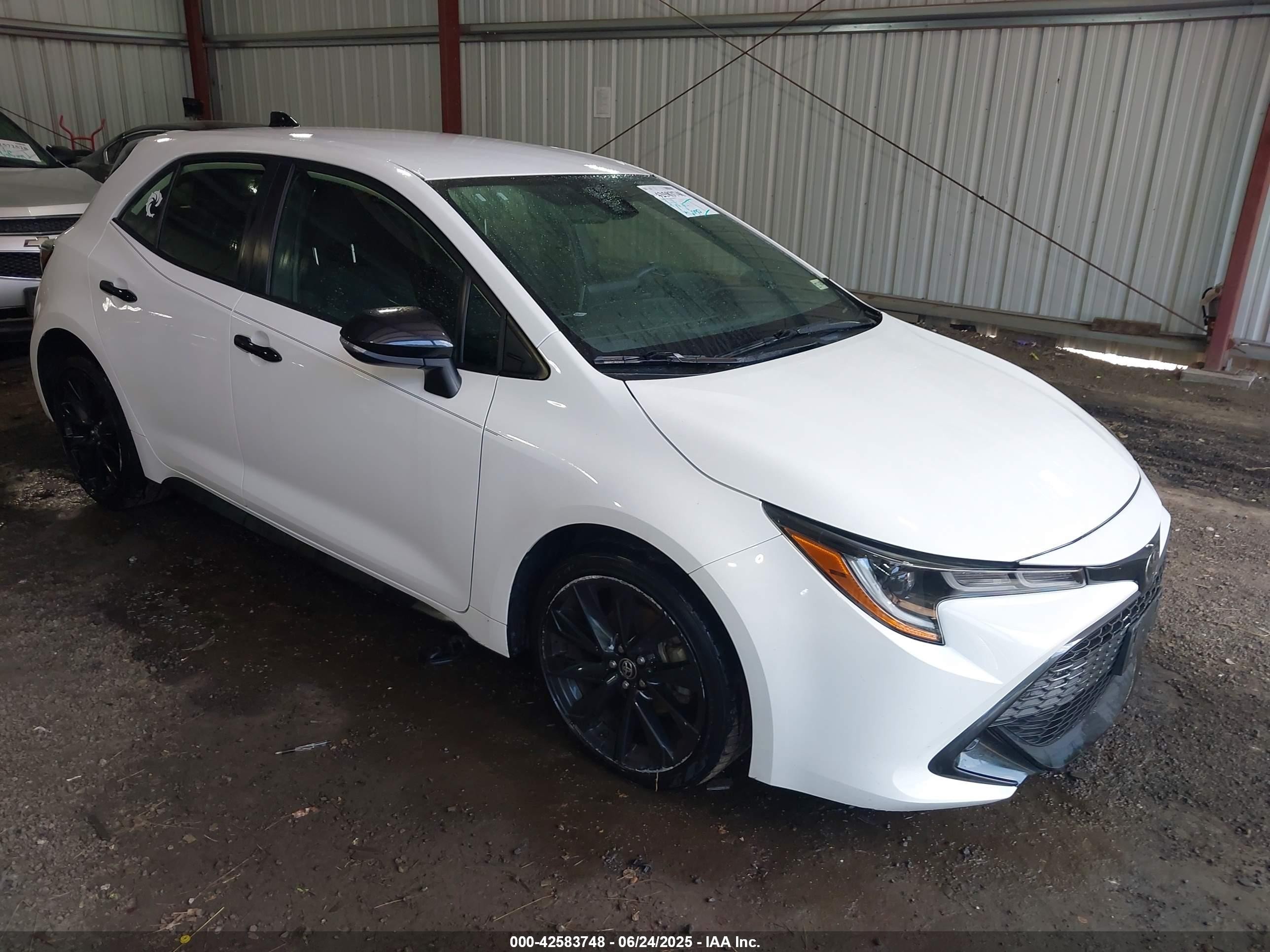 2022 Toyota Corolla SE, VIN JTND4MBE2N3151848 — Auction photo