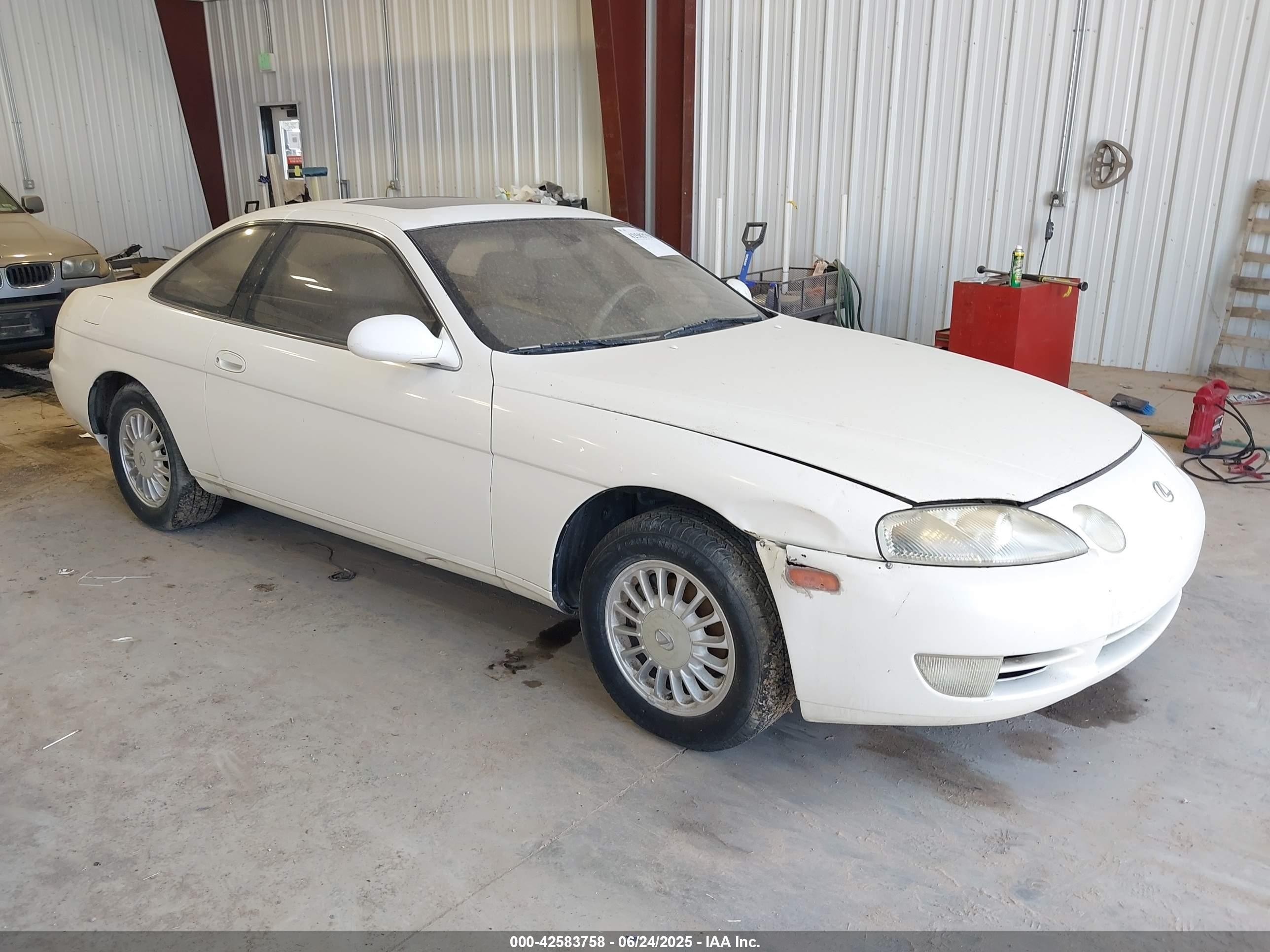 1993 Lexus SC, VIN JT8JZ31C6P0011100 — Normal wear