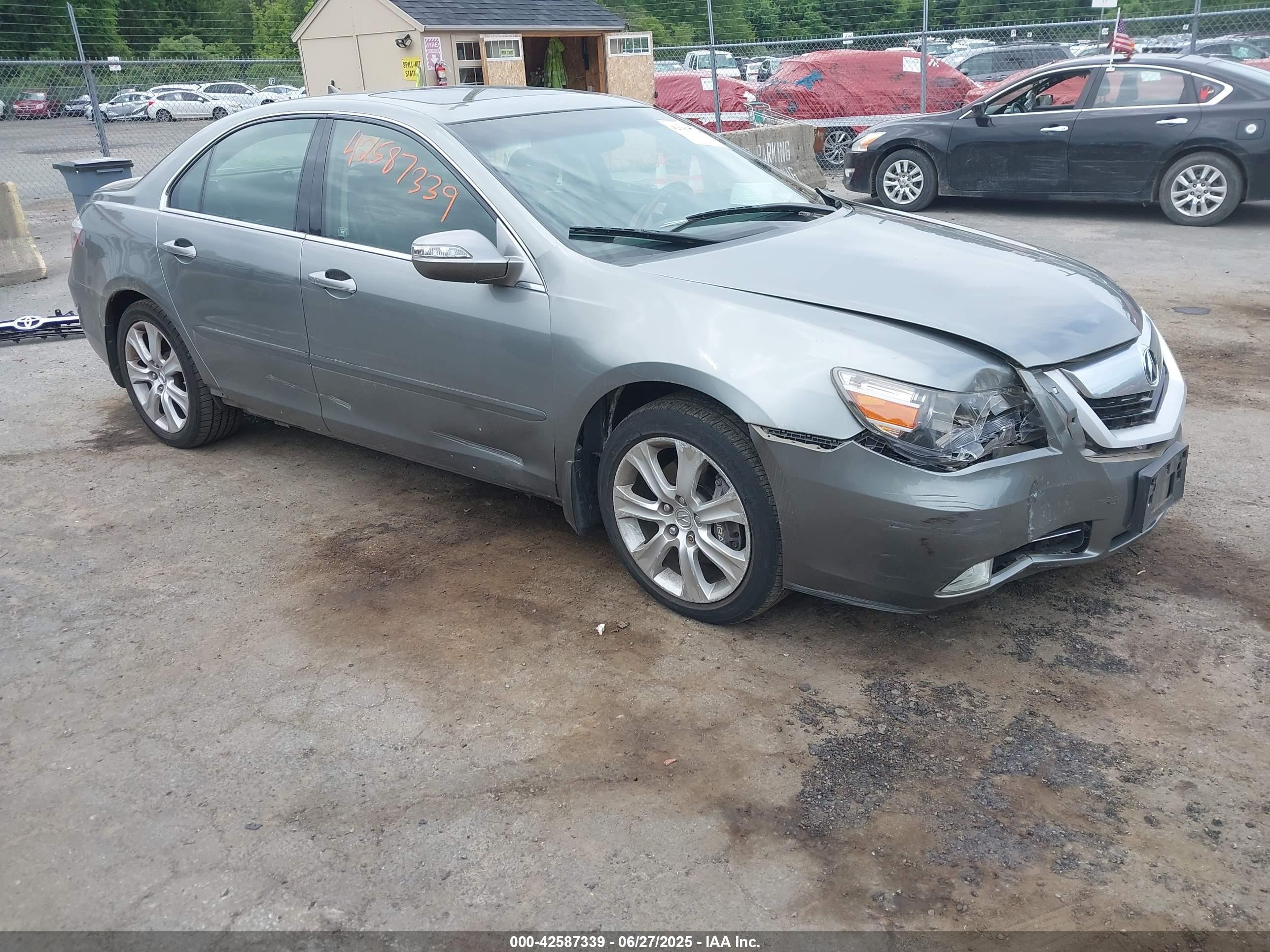 2010 Acura RL Technology, VIN JH4KB2F6XAC002427 — All over