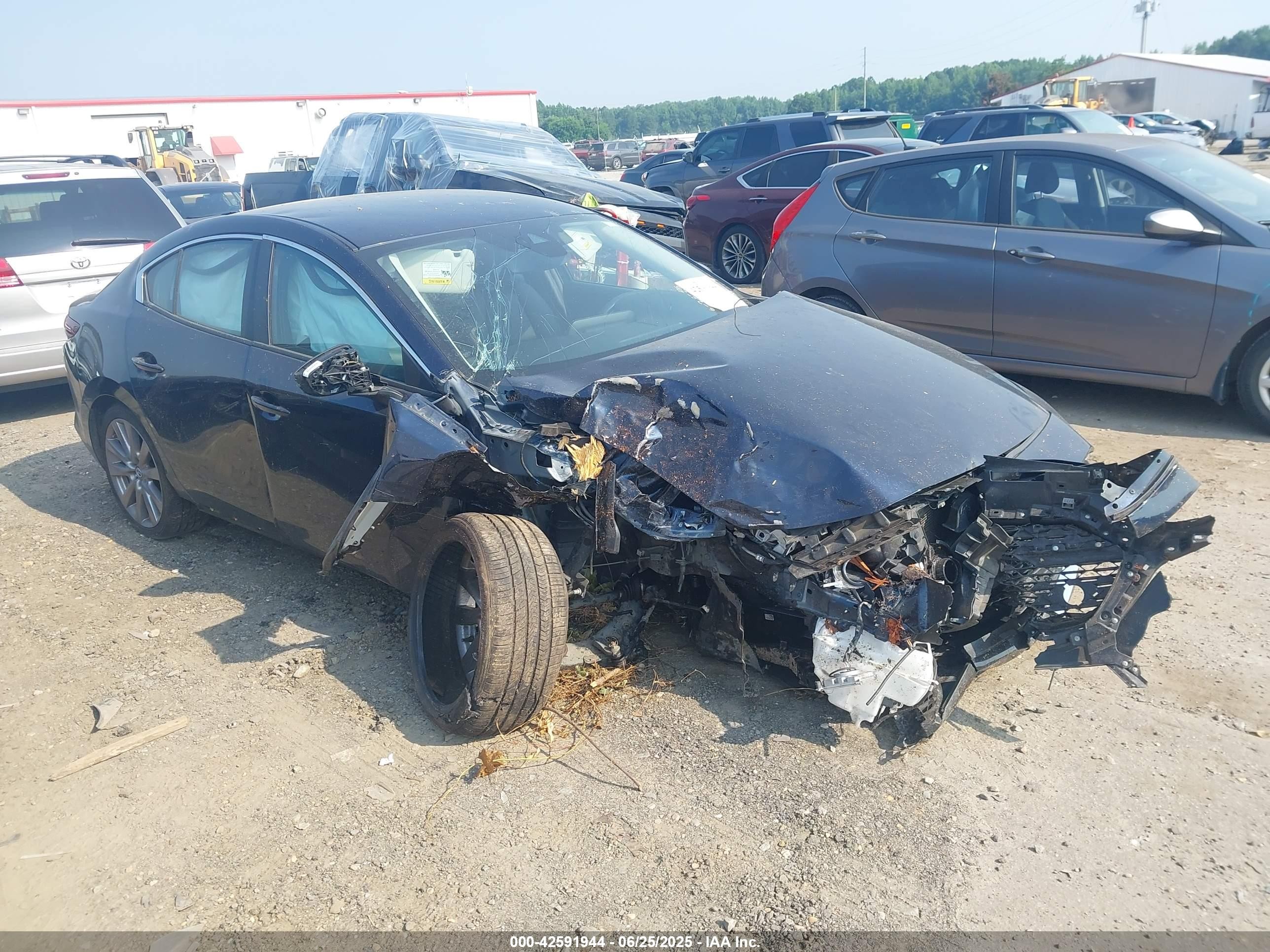 2020 Mazda 3 Select, VIN JM1BPACL6L1170216 — Front end
