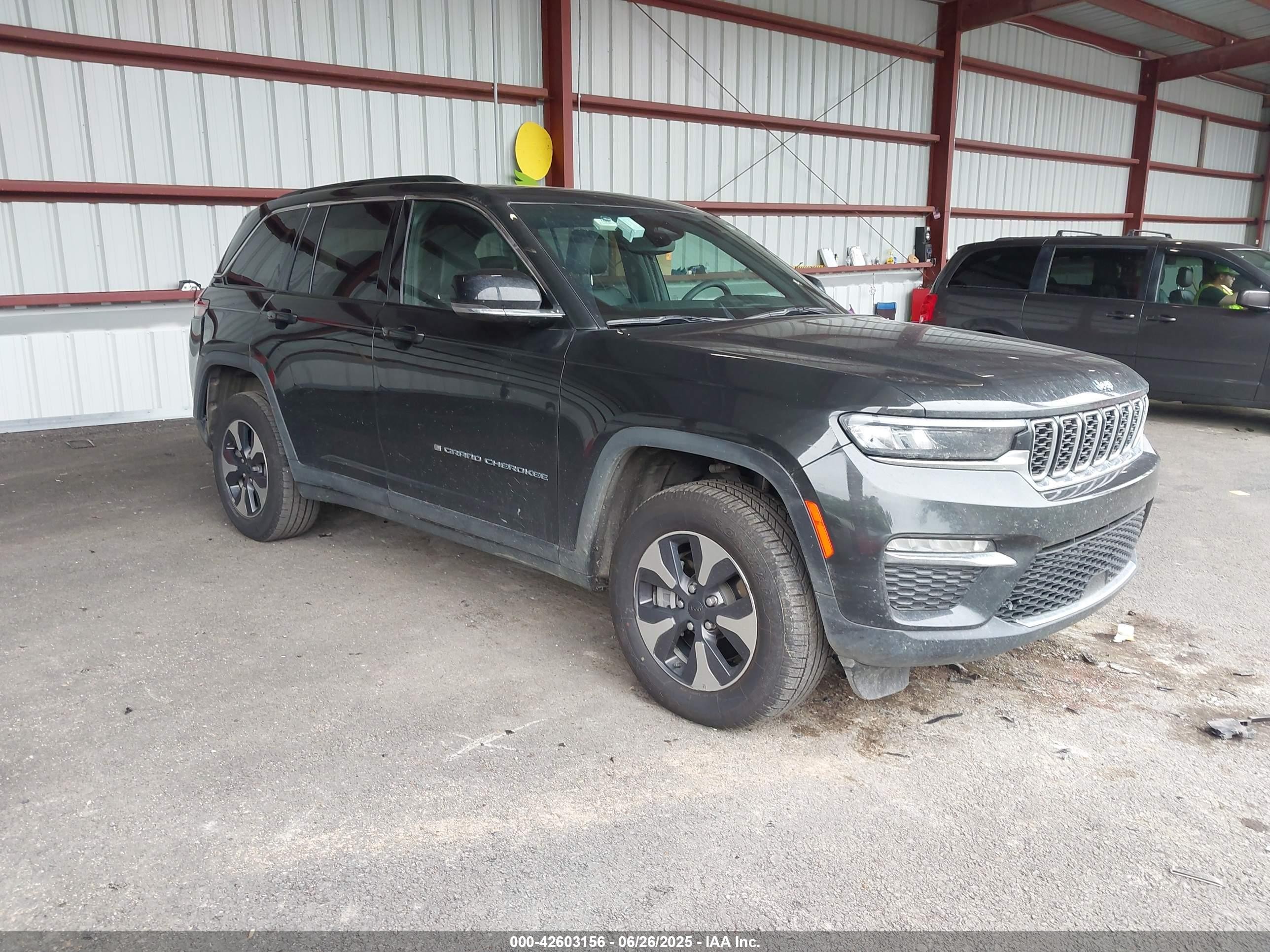 2024 Jeep Grand Cherokee, VIN 1C4RJYB65RC120893 — Rear end