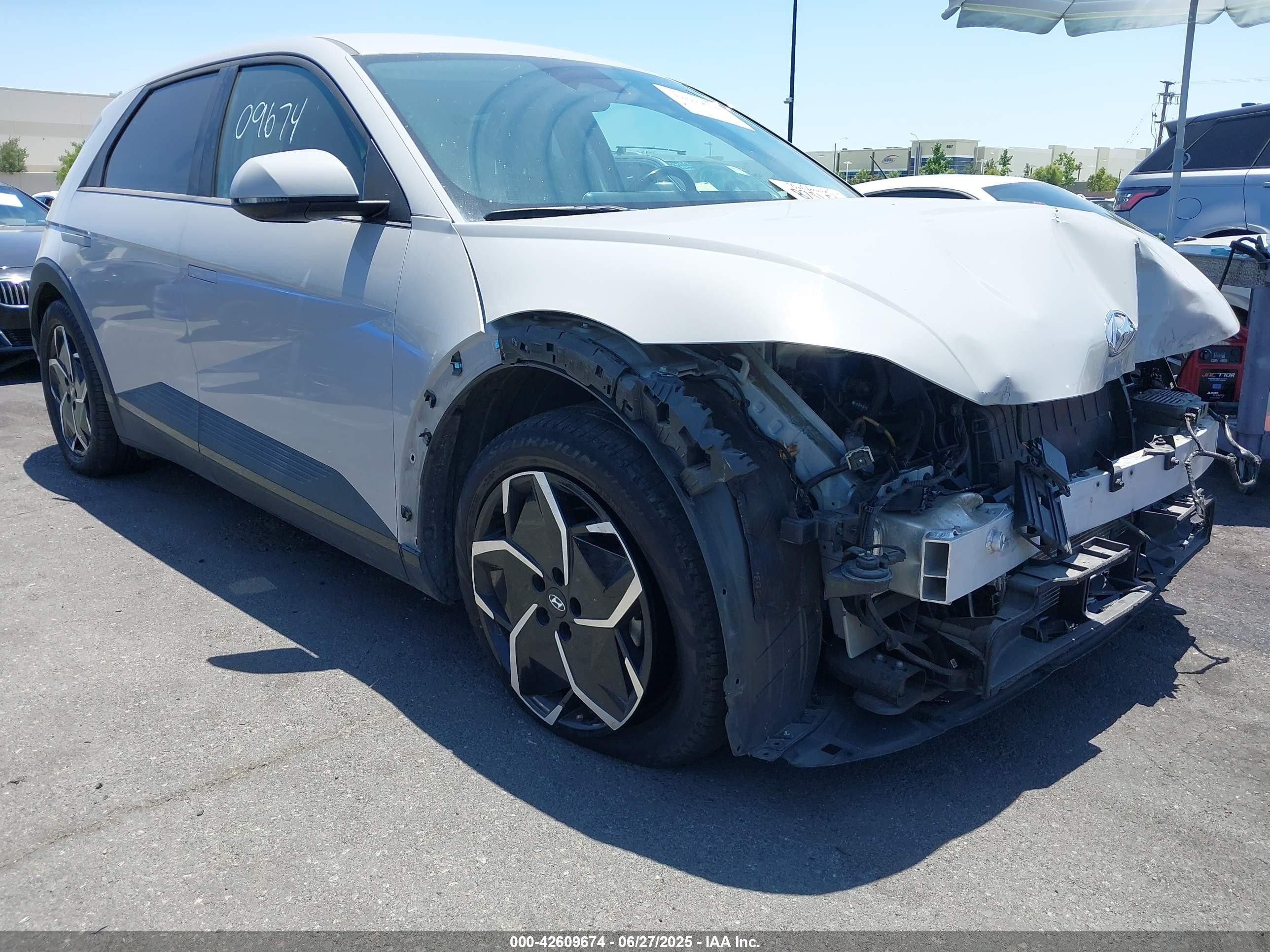 2022 Hyundai Ioniq 5 SEL, VIN KM8KN4AE6NU061618 — Front end