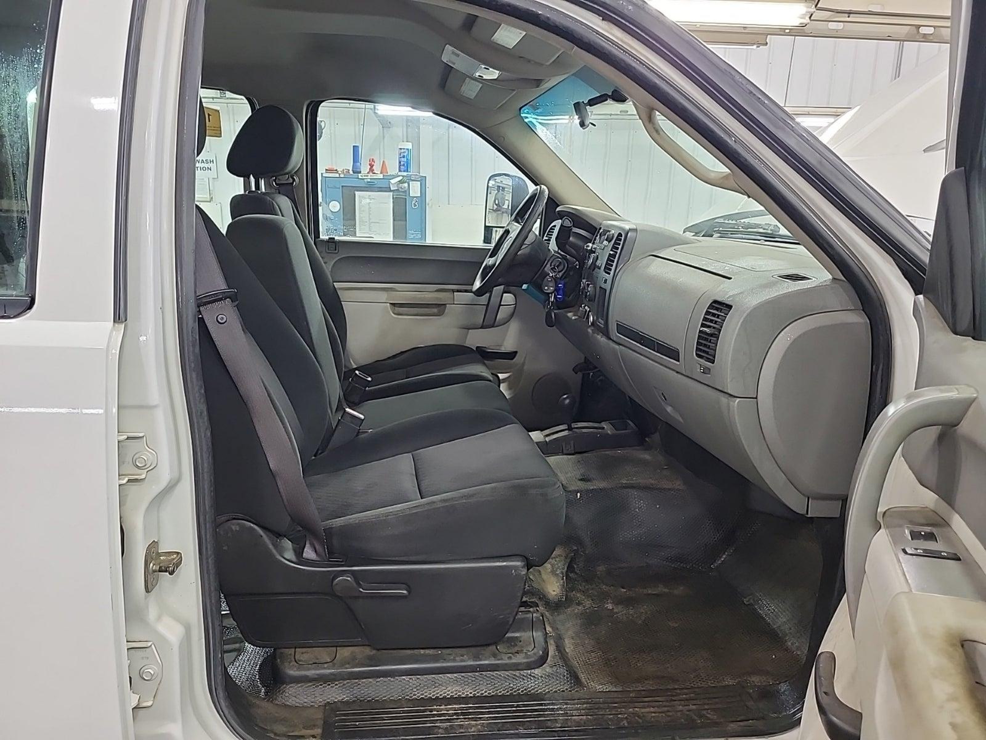 2010 GMC Sierra 3500HD, VIN 1GT4K2B62AF132054 — Обычный износ