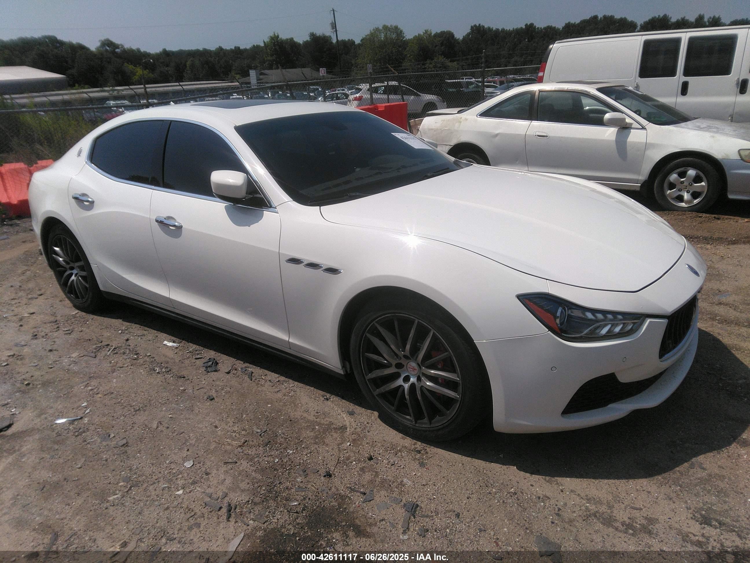 2014 Maserati Ghibli S Q4, VIN ZAM57RTA5E1083898 — Не указано