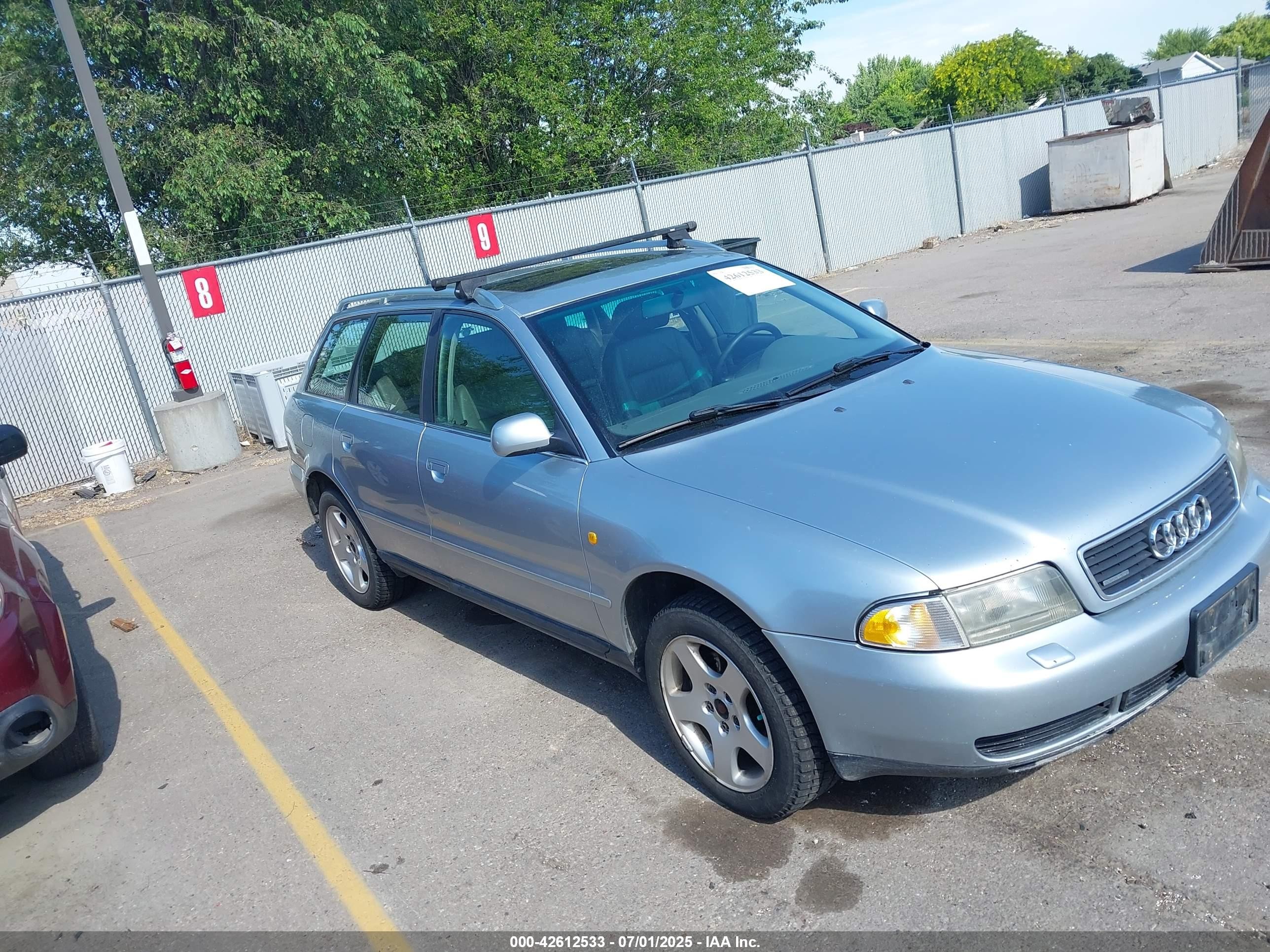 1998 Audi A4, VIN WAUGD28DXWA173627 — По всему кузову