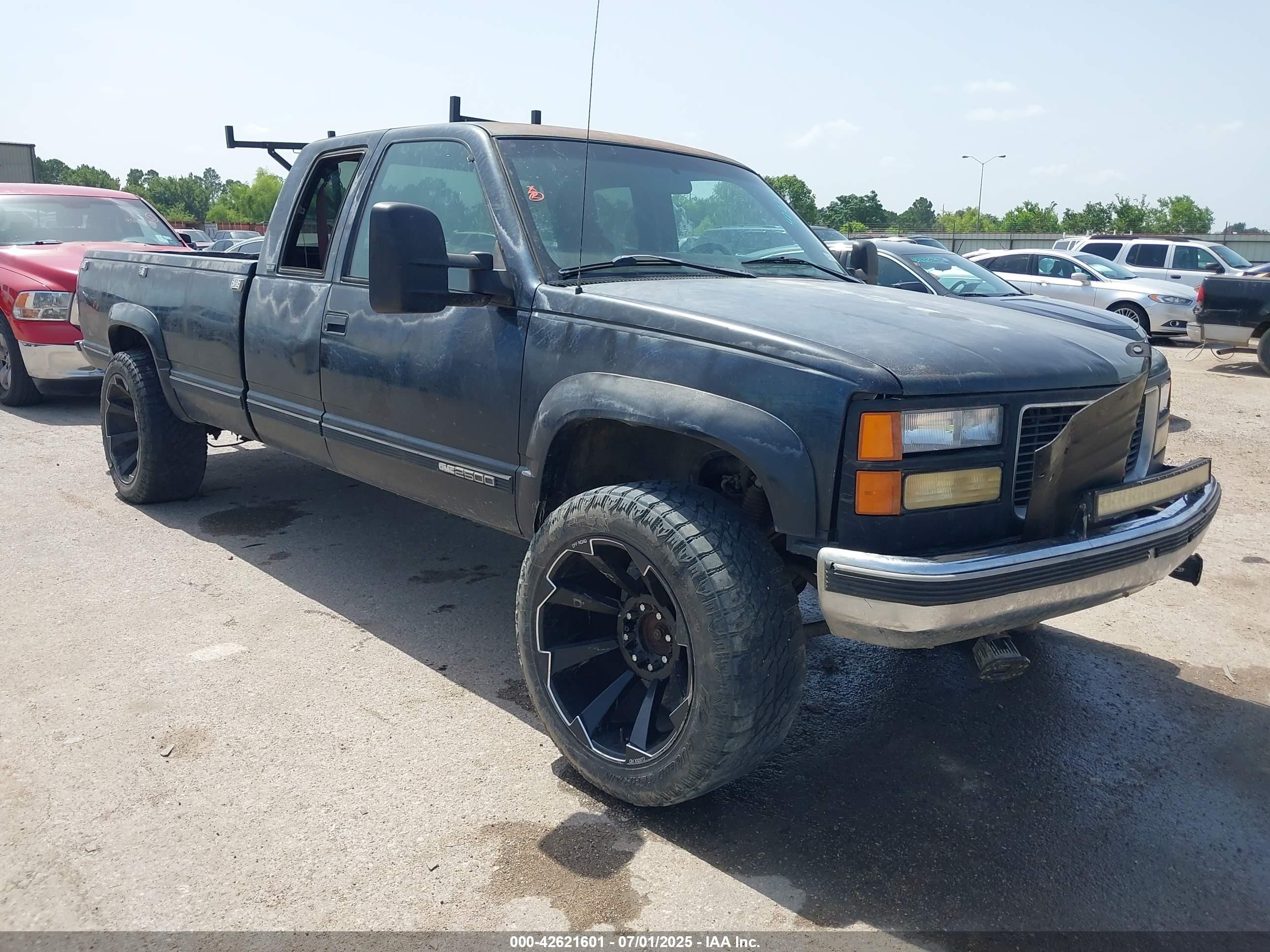 1997 GMC Sierra 2500, VIN 1GTGK29J5VE537389 — All over