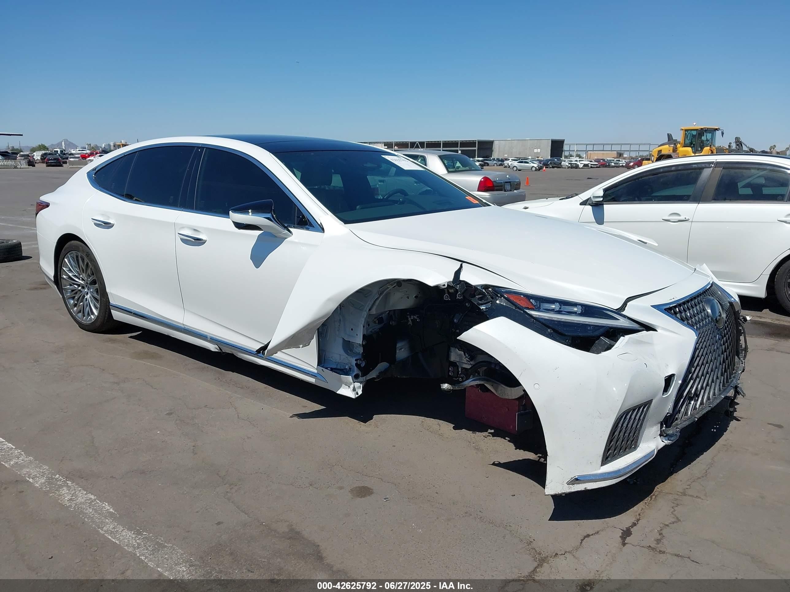 2024 Lexus LS 500, VIN JTHD51FF3R5020634 — Бок