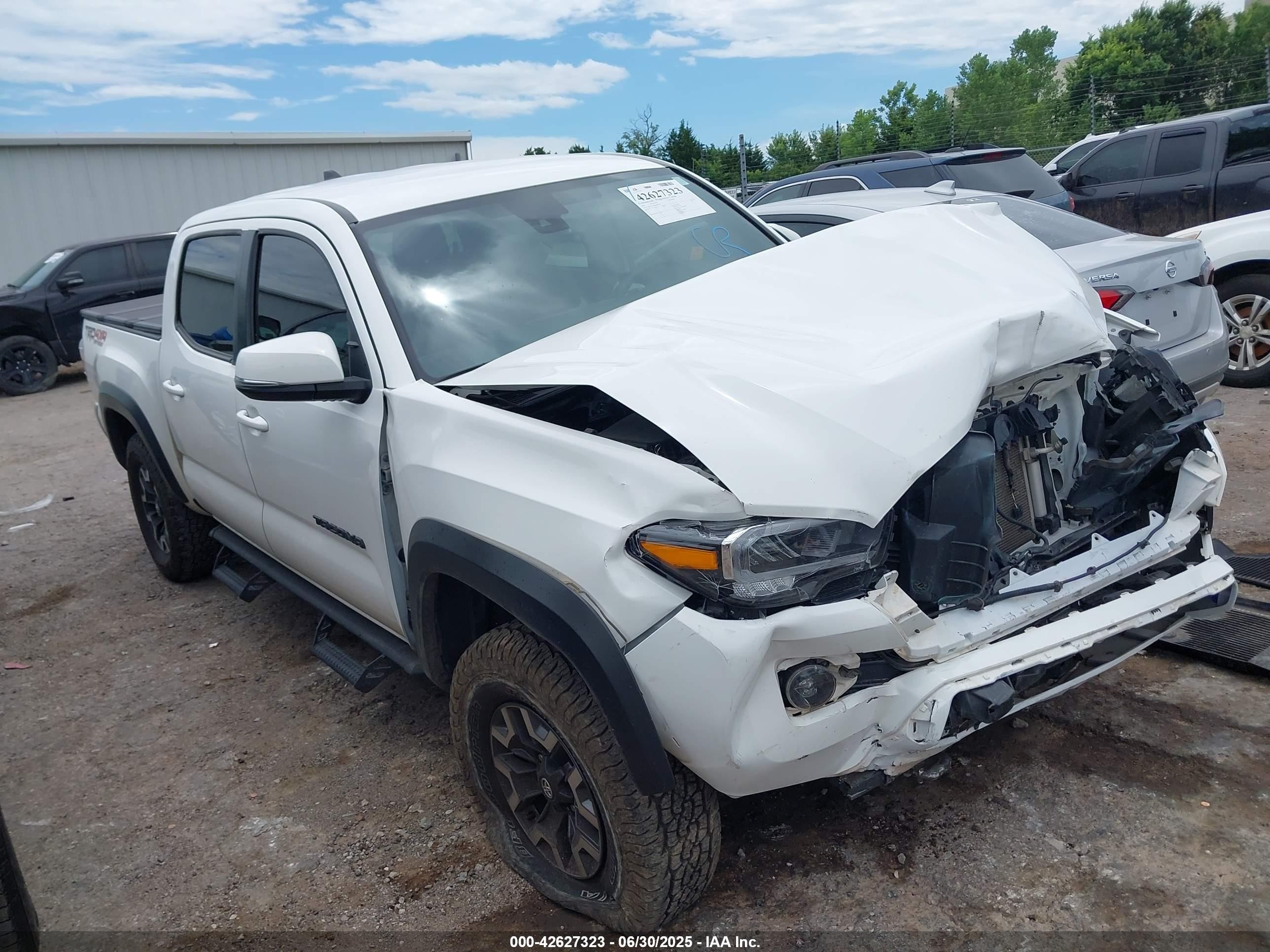 2021 Toyota Tacoma SR, VIN 3TMCZ5AN9MM405805 — Front end
