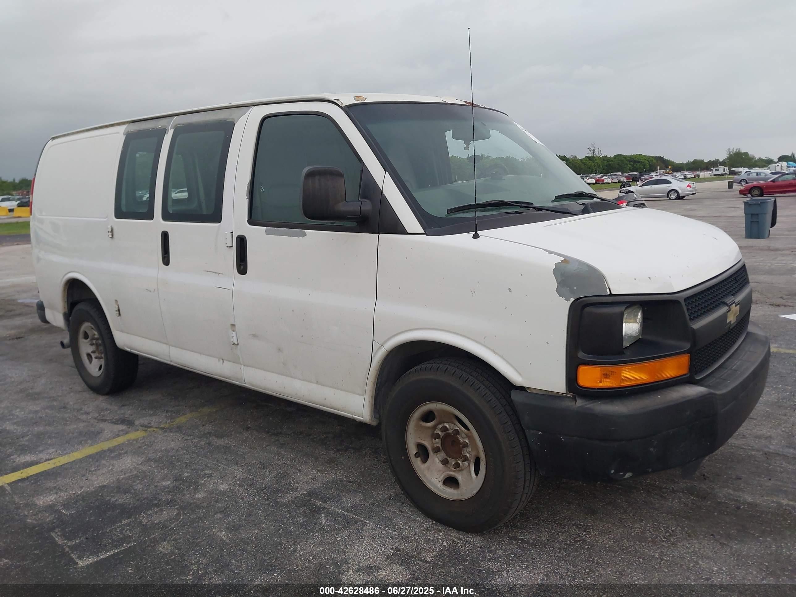2012 Chevrolet Express 2500, VIN 1GCWGFBG9C1129100 — All over