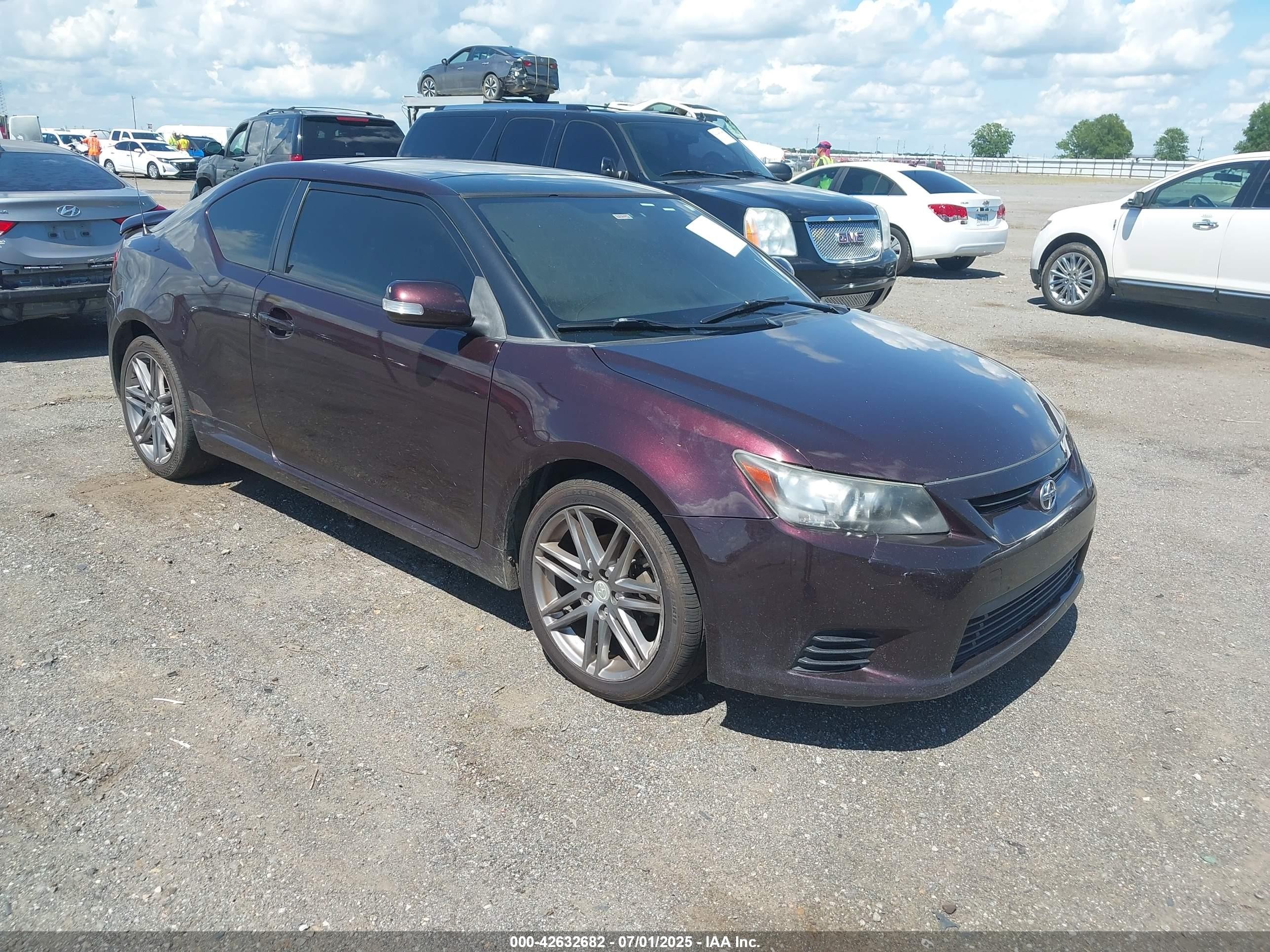 2013 Scion tC, VIN JTKJF5C76D3048172 — Пожар в салоне