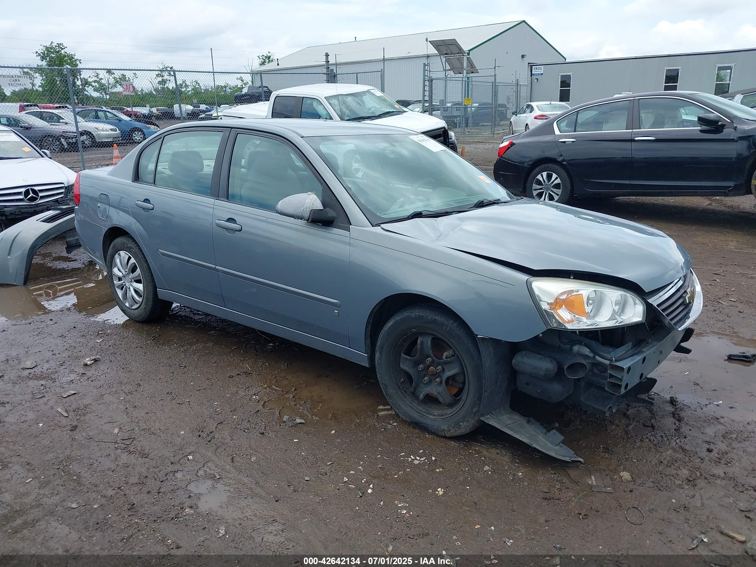 2008 Chevrolet Malibu Classic LT, VIN 1G1ZT58N88F146692 — Front end