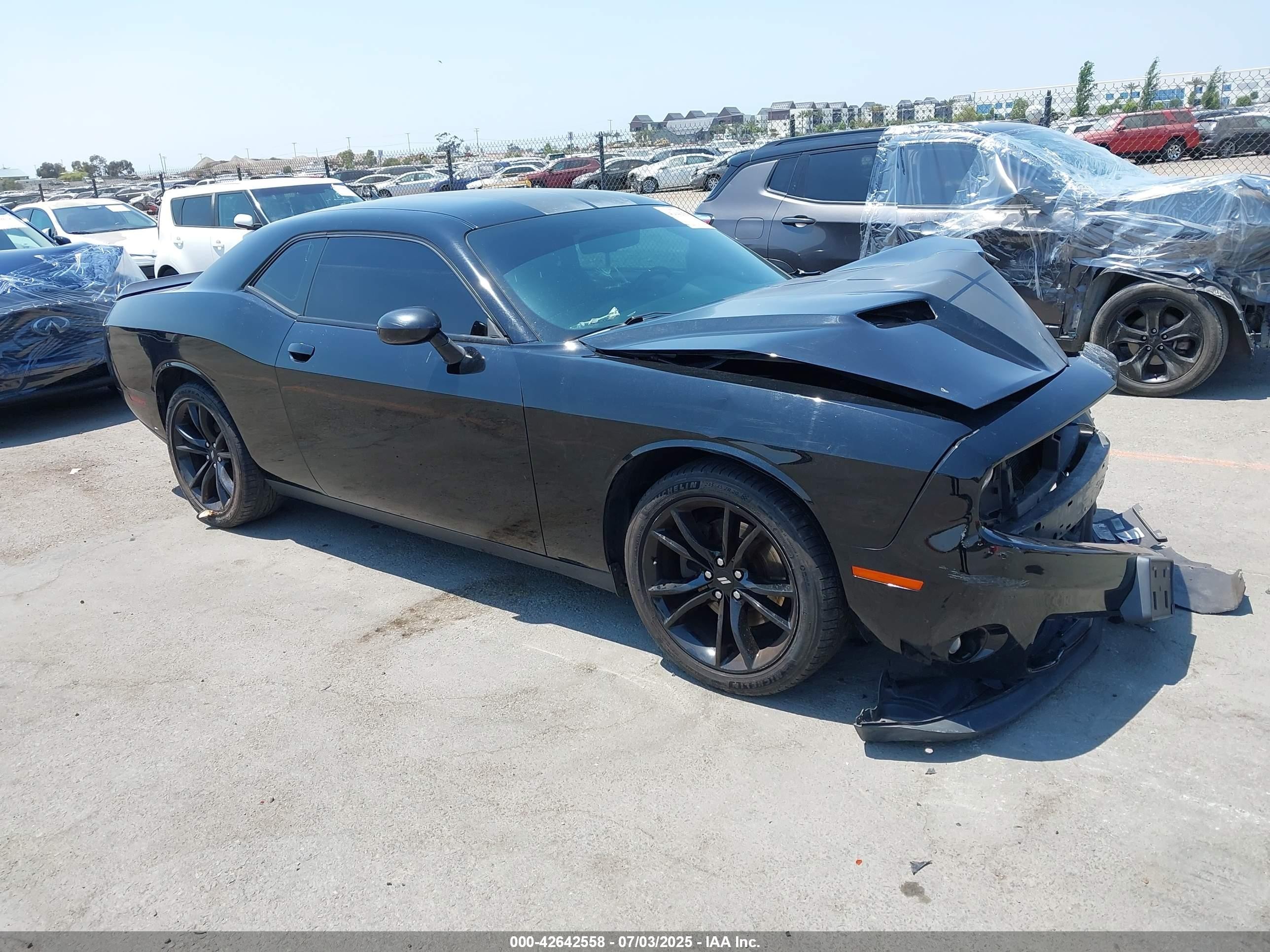 2017 Dodge Challenger SXT Plus, VIN 2C3CDZAG8HH573953 — Front end