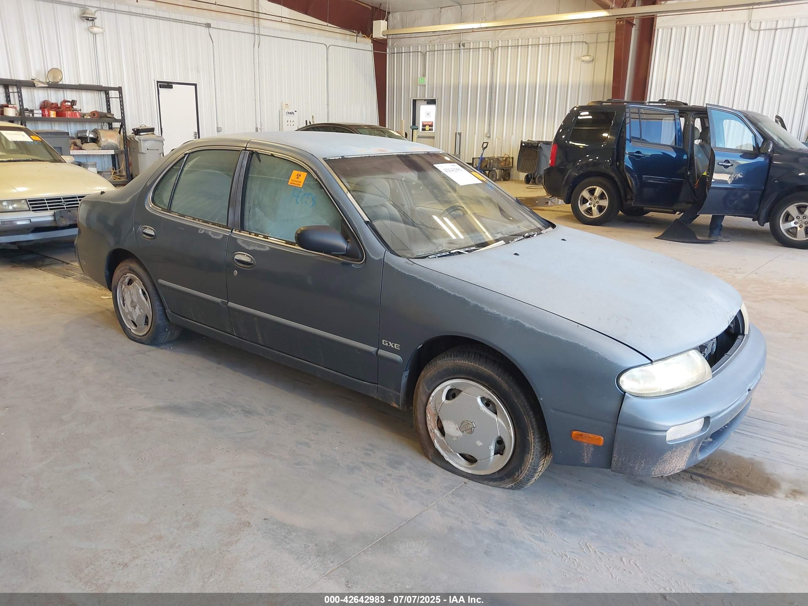 1994 Nissan Altima GLE, VIN 1N4BU31D7RC123991 — Biohazard / chemical