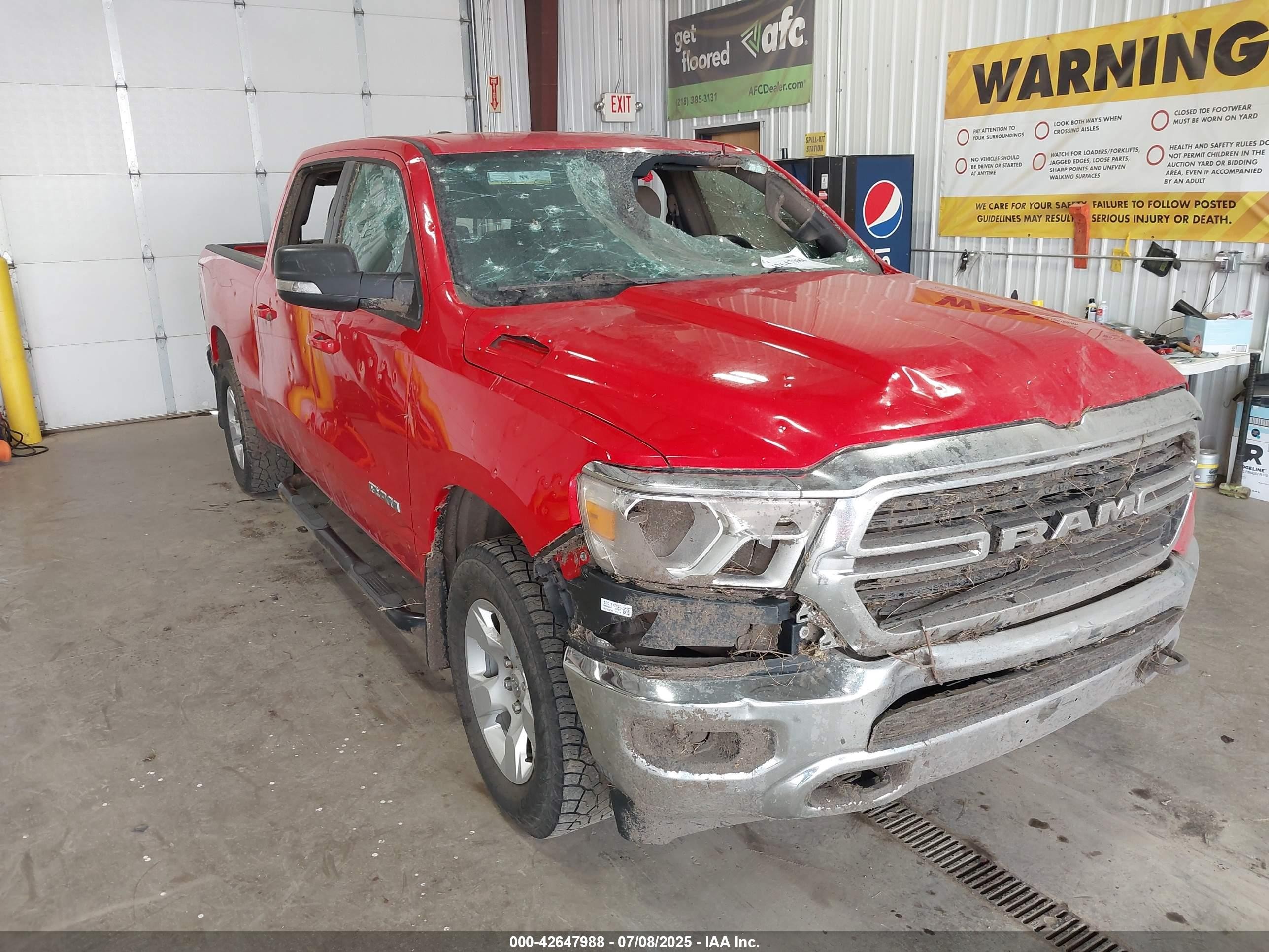 2021 Ram 1500 Big Horn, VIN 1C6SRFMT9MN659684 — Стихия