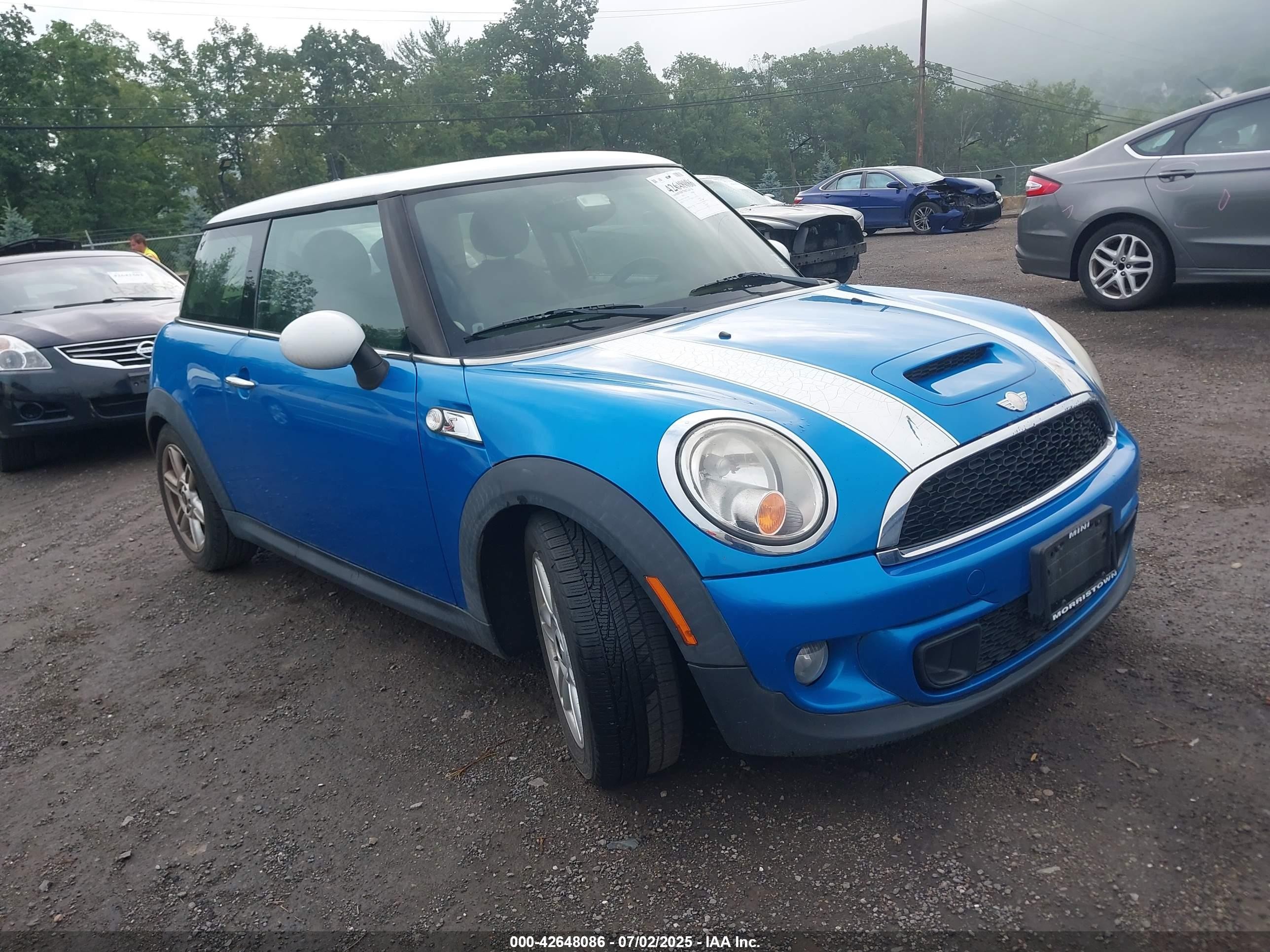 2011 MINI Hardtop S, VIN WMWSV3C52BTY13289 — Interior fire
