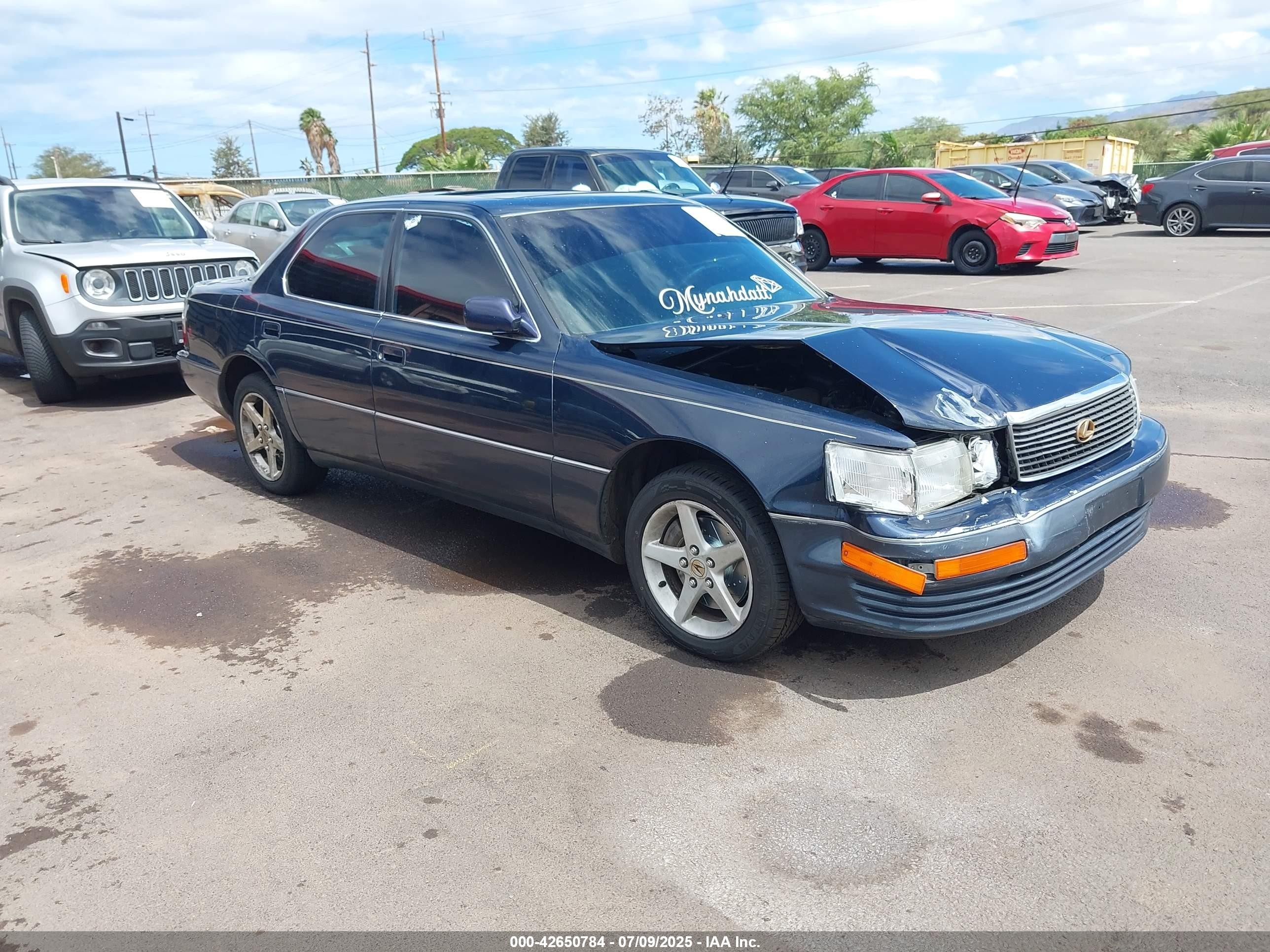 1993 Lexus LS 400, VIN JT8UF11E0P0172828 — Перед