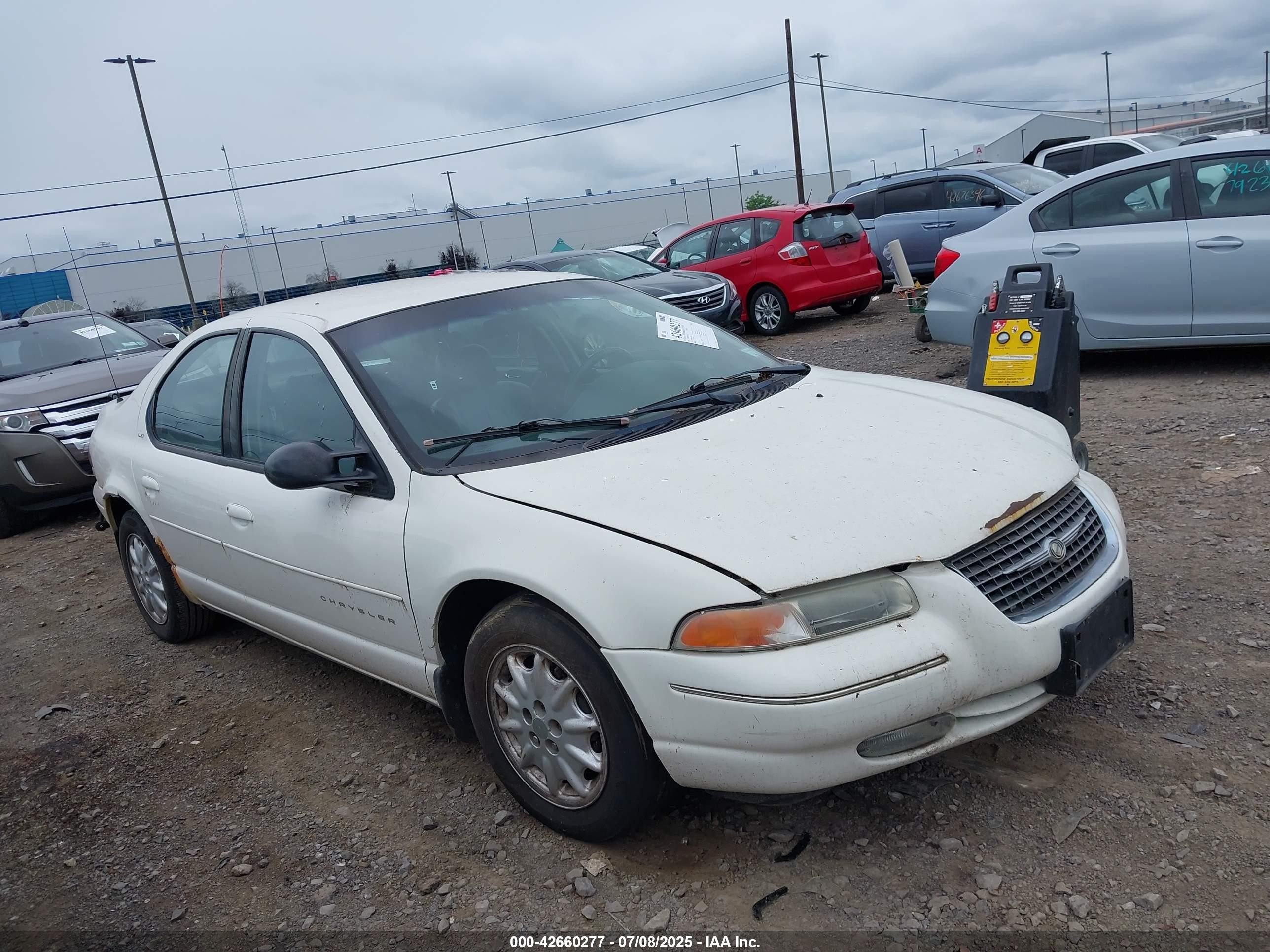 2000 Chrysler Cirrus LXi, VIN 1C3EJ56H8YN174625 — Rear end