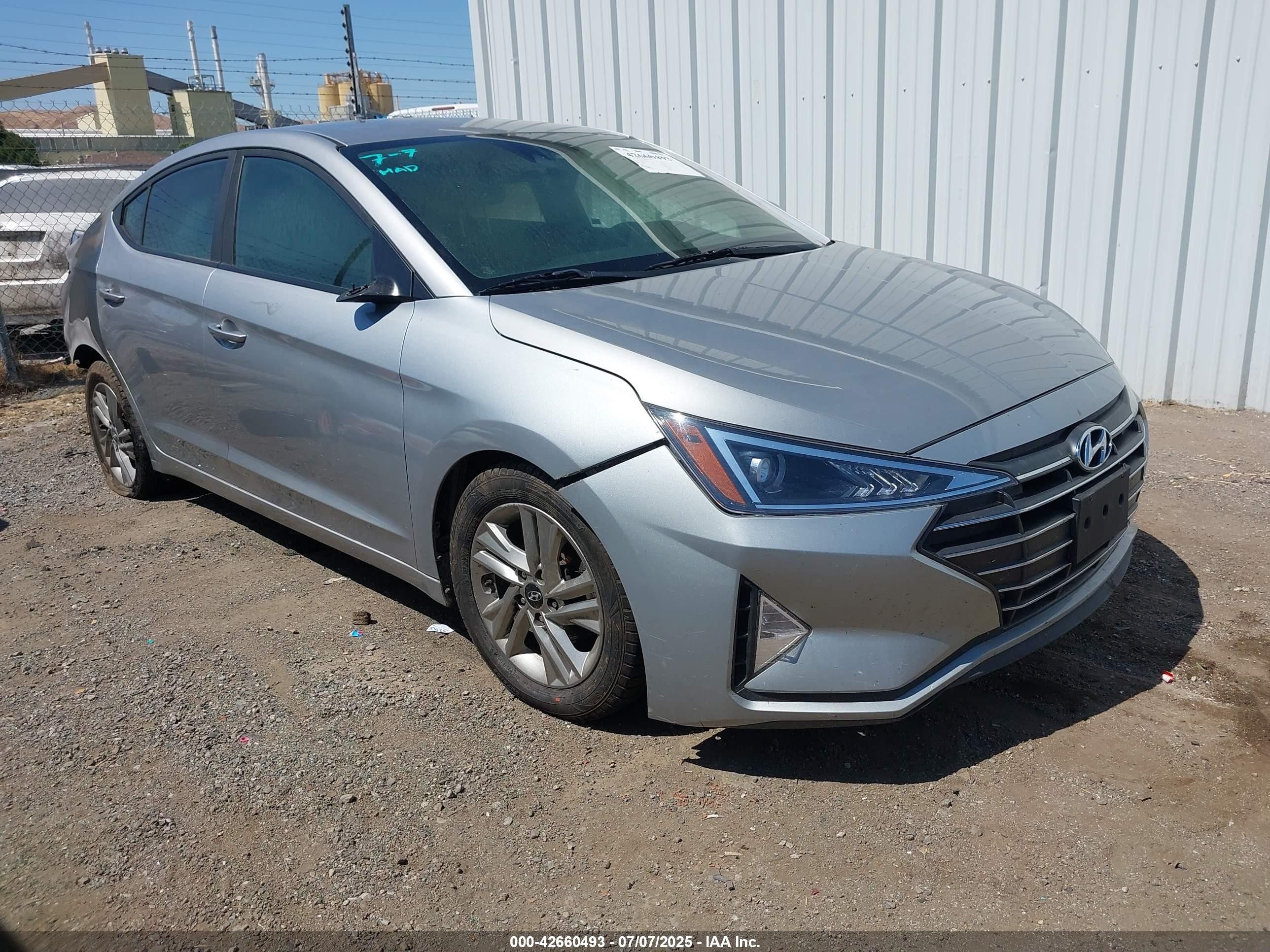 2020 Hyundai Elantra SEL, VIN 5NPD84LF4LH559950 — Auction photo