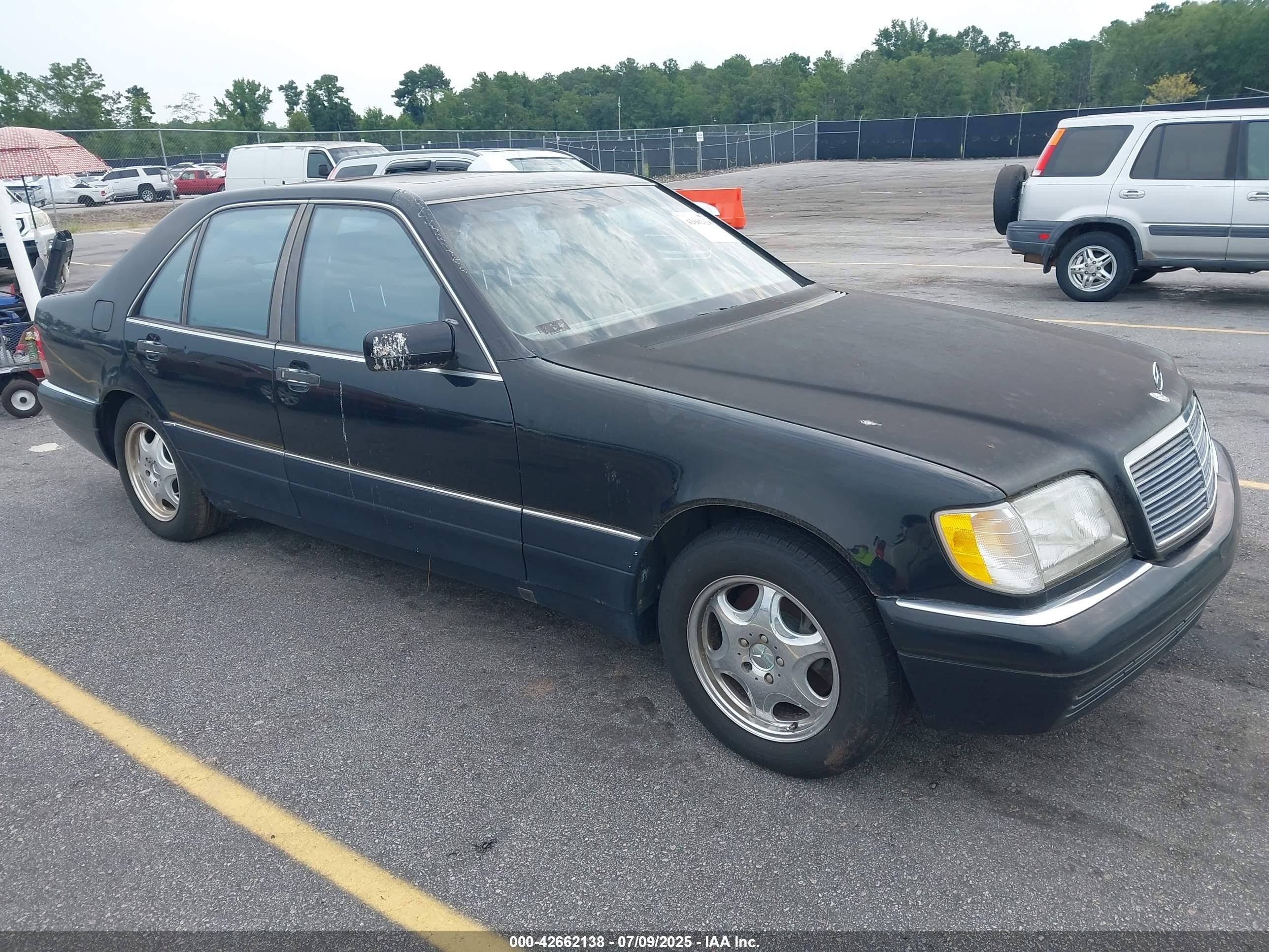 1999 Mercedes-Benz S 320/430/500, VIN WDBGA32G9XA424769 — Normal wear