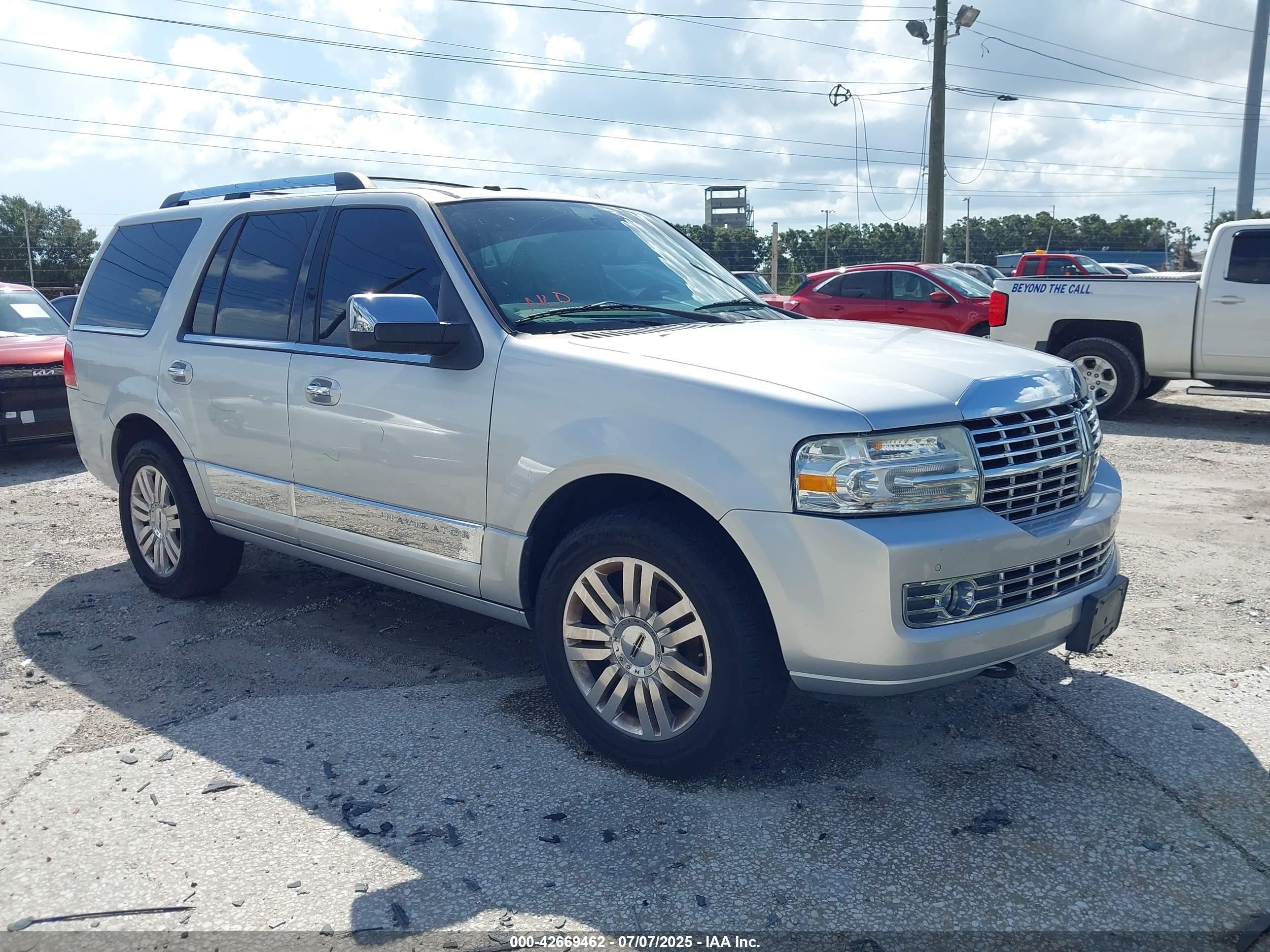 2011 Lincoln Navigator, VIN 5LMJJ2H58BEJ05638 — Electrical